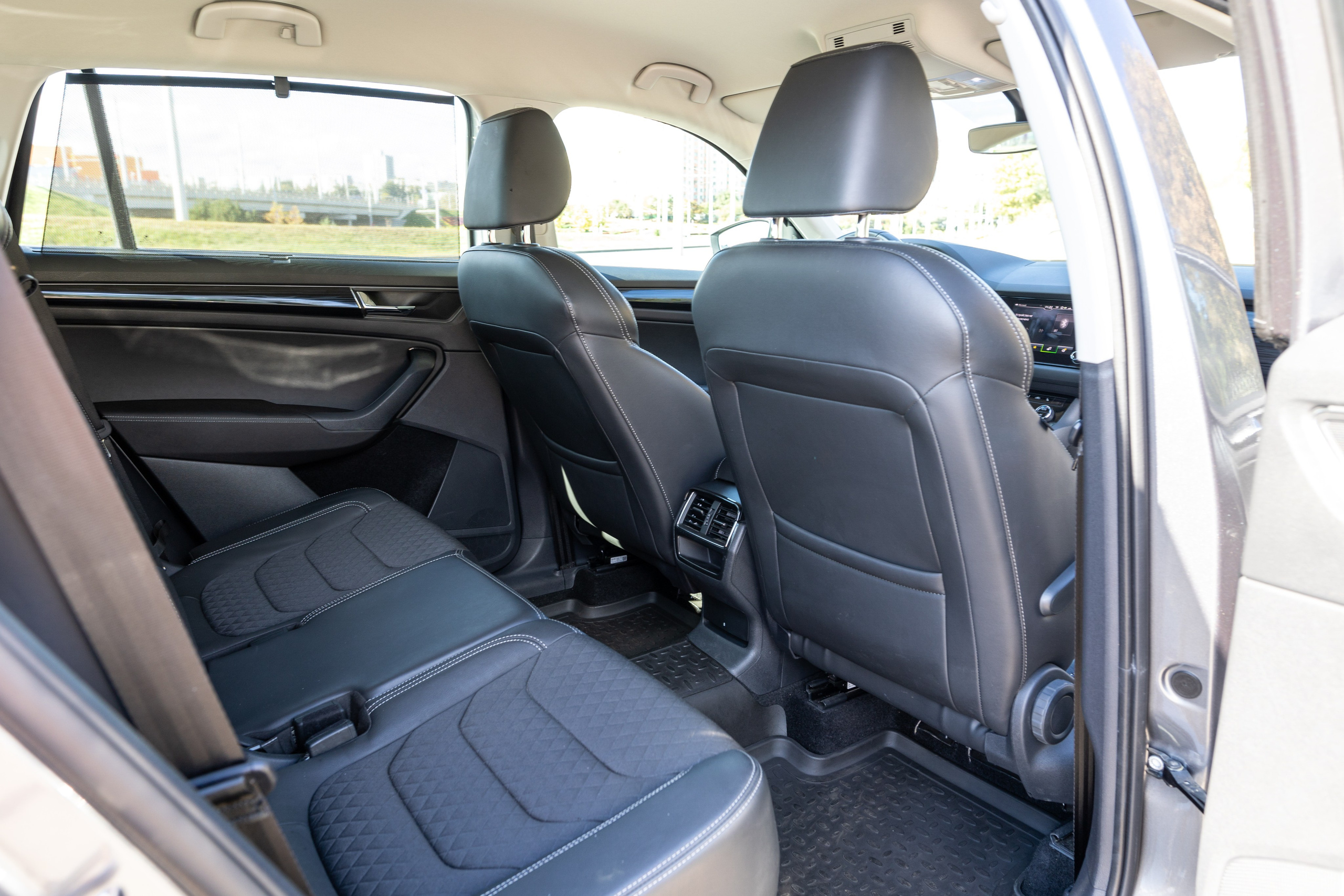 Skoda Kodiaq. Профессиональный интерьерный и репортажный фотограф Минск и РБ. Максим Орлов