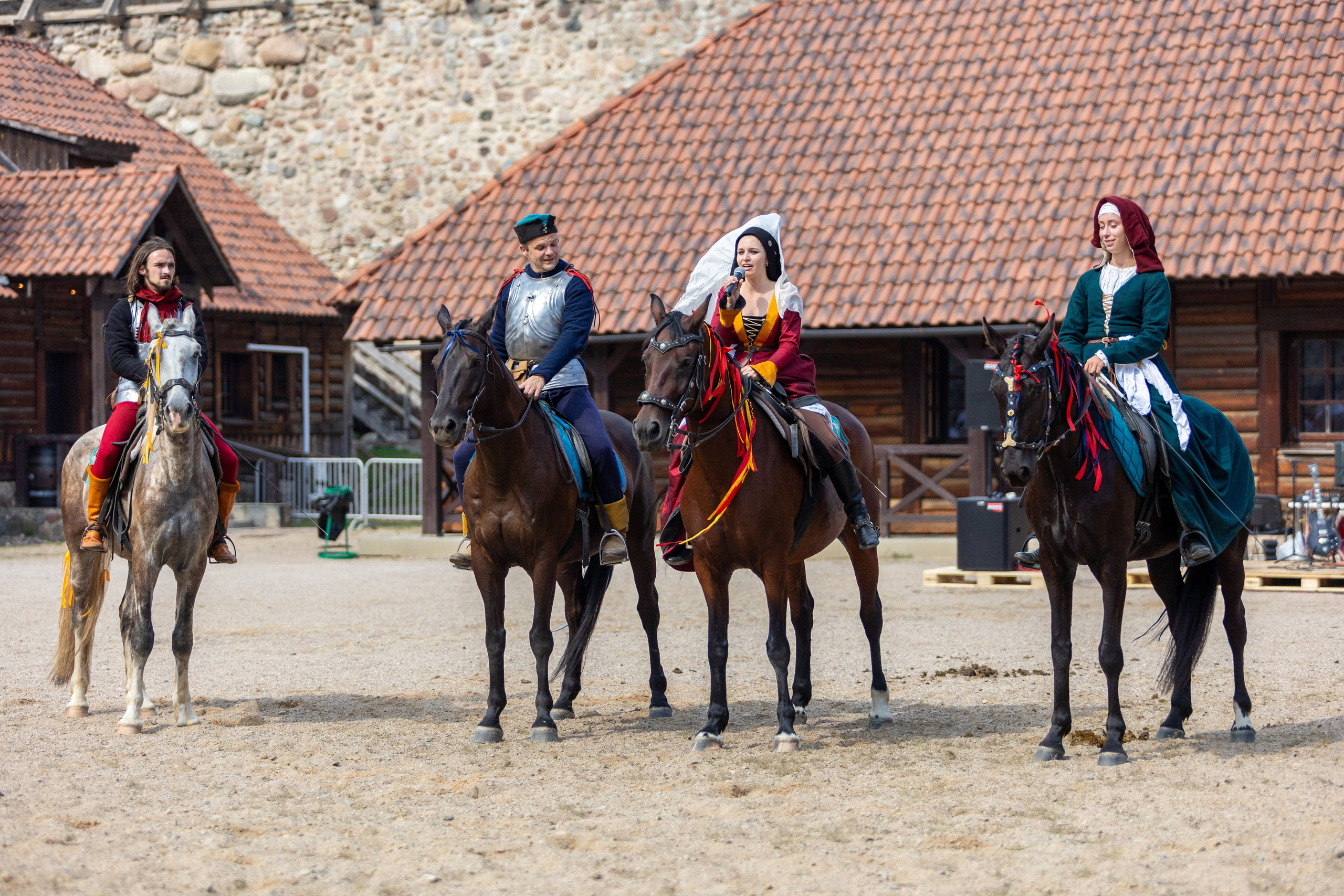 Выступление «Золотой шпоры» на празднике города Лиды. Профессиональный интерьерный и репортажный фотограф Минск и РБ. Максим Орлов