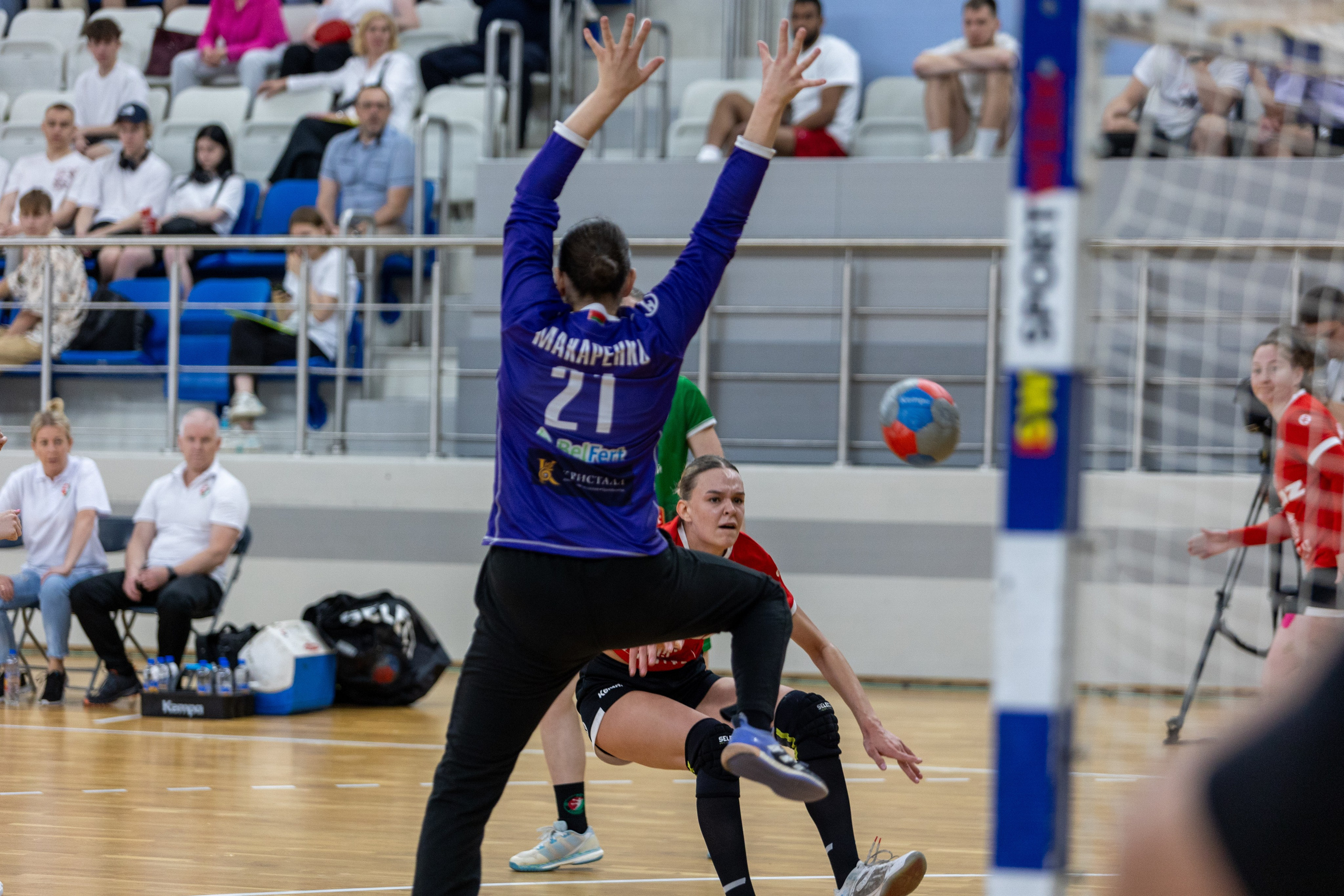 Гандбол. Финал. БНТУ — Гомель. 25.05.2024. Профессиональный интерьерный и репортажный фотограф Минск и РБ. Максим Орлов