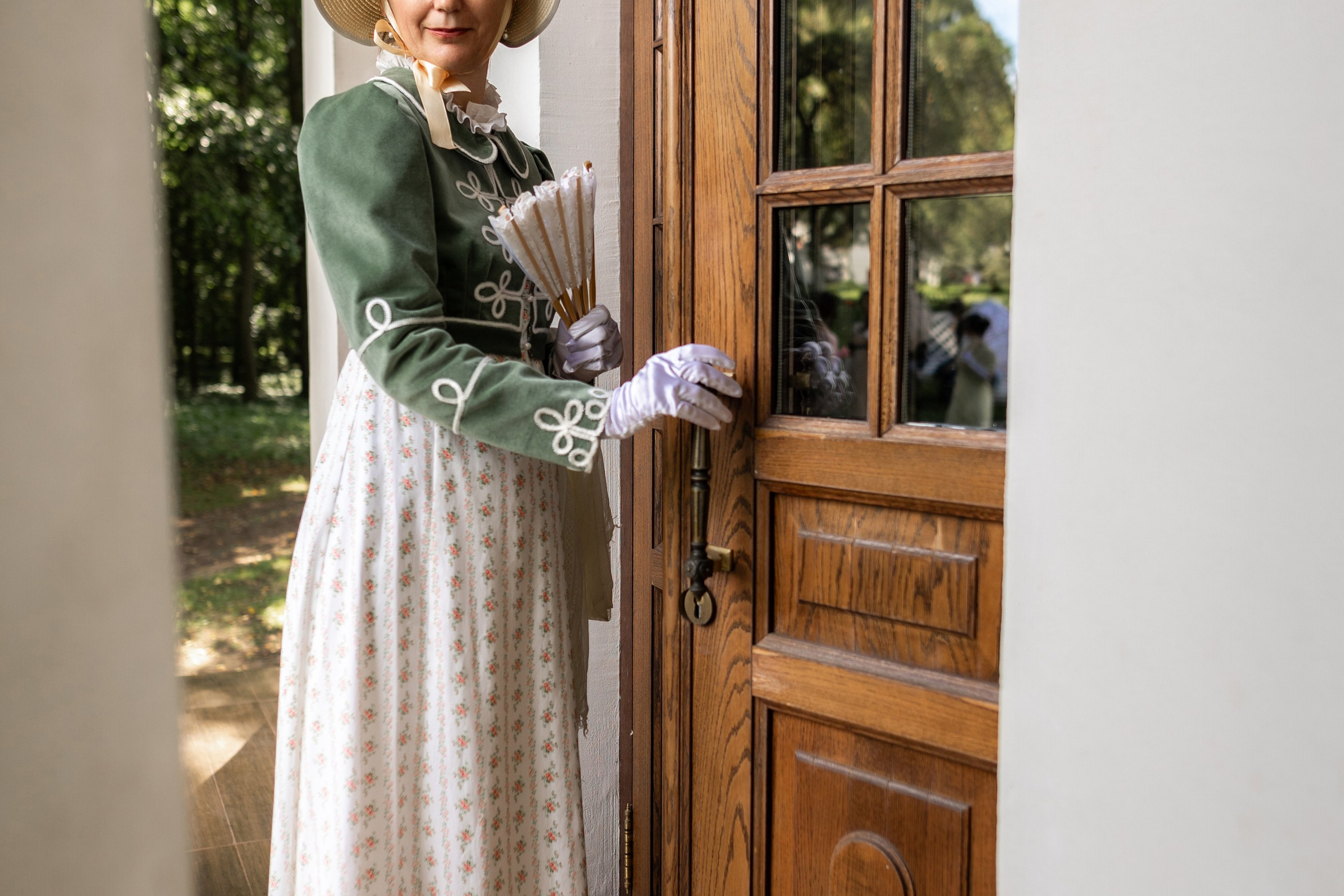 Пикник начала 19 века. Профессиональный интерьерный и репортажный фотограф Минск и РБ. Максим Орлов