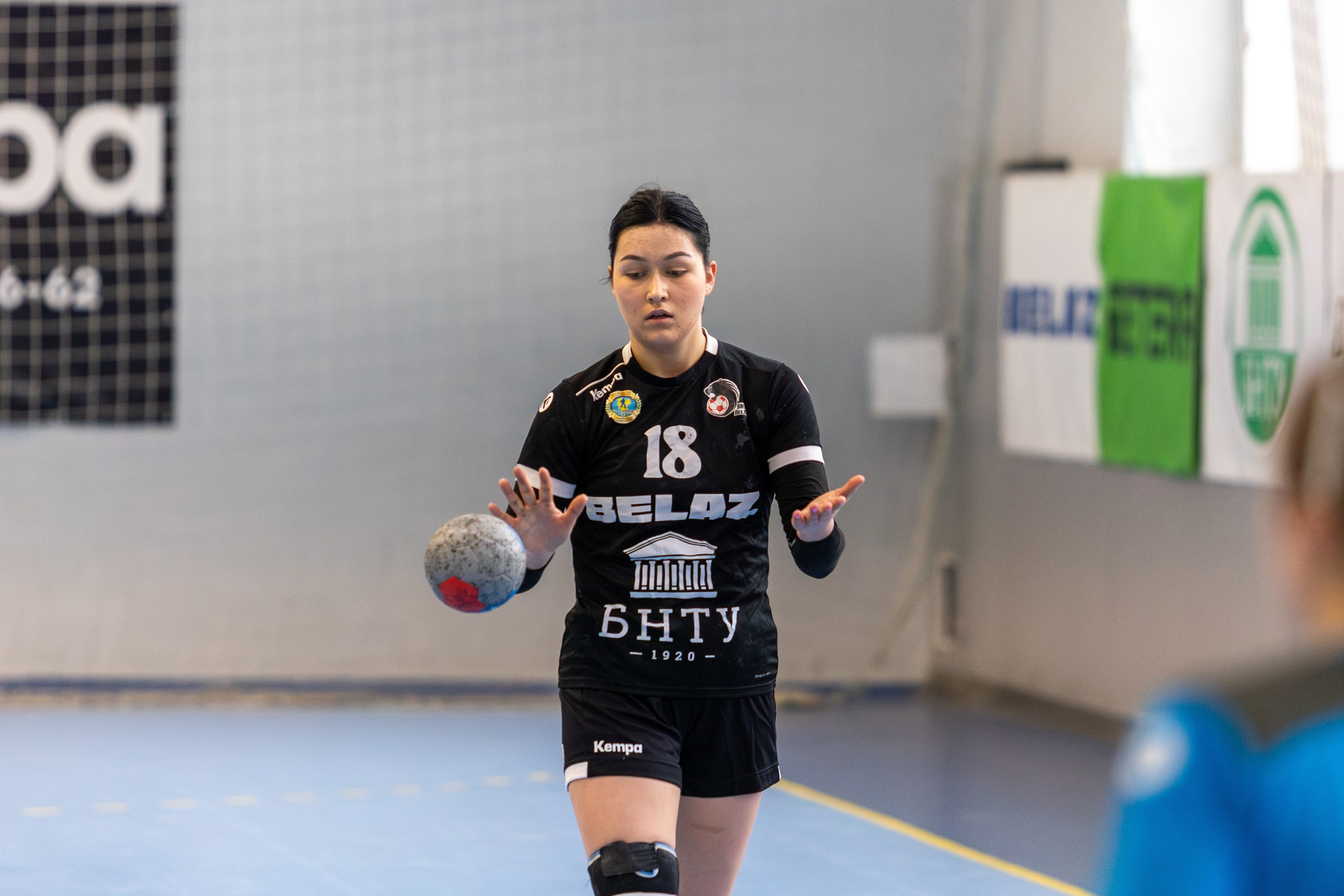 Гандбол. Лучшие кадры. БНТУ — Витебчанка. Профессиональный интерьерный и репортажный фотограф Минск и РБ. Максим Орлов