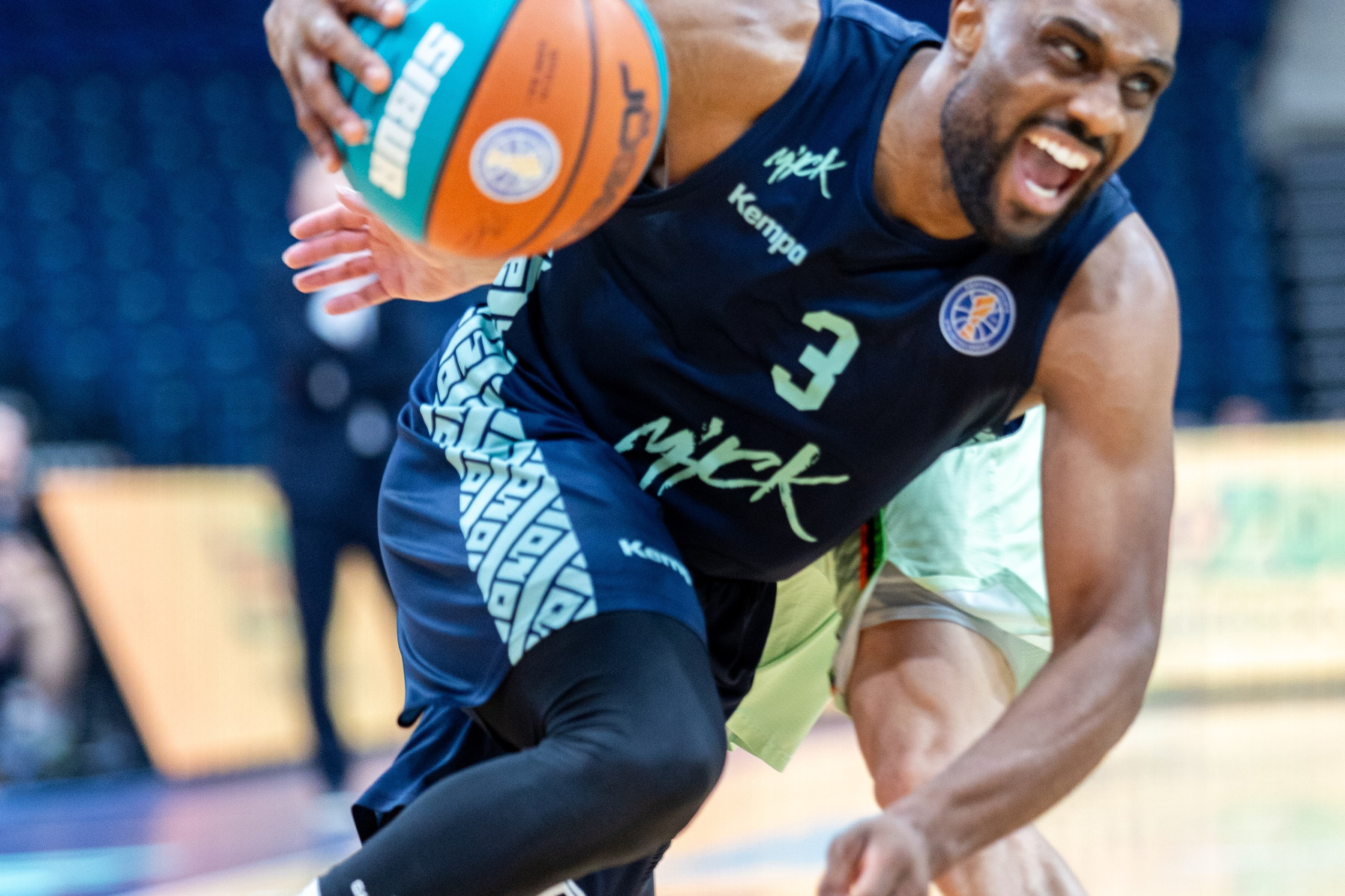 Баскетбол. Лучшие кадры. Минск — Уралмаш 13.02.2024. Профессиональный интерьерный и репортажный фотограф Минск и РБ. Максим Орлов