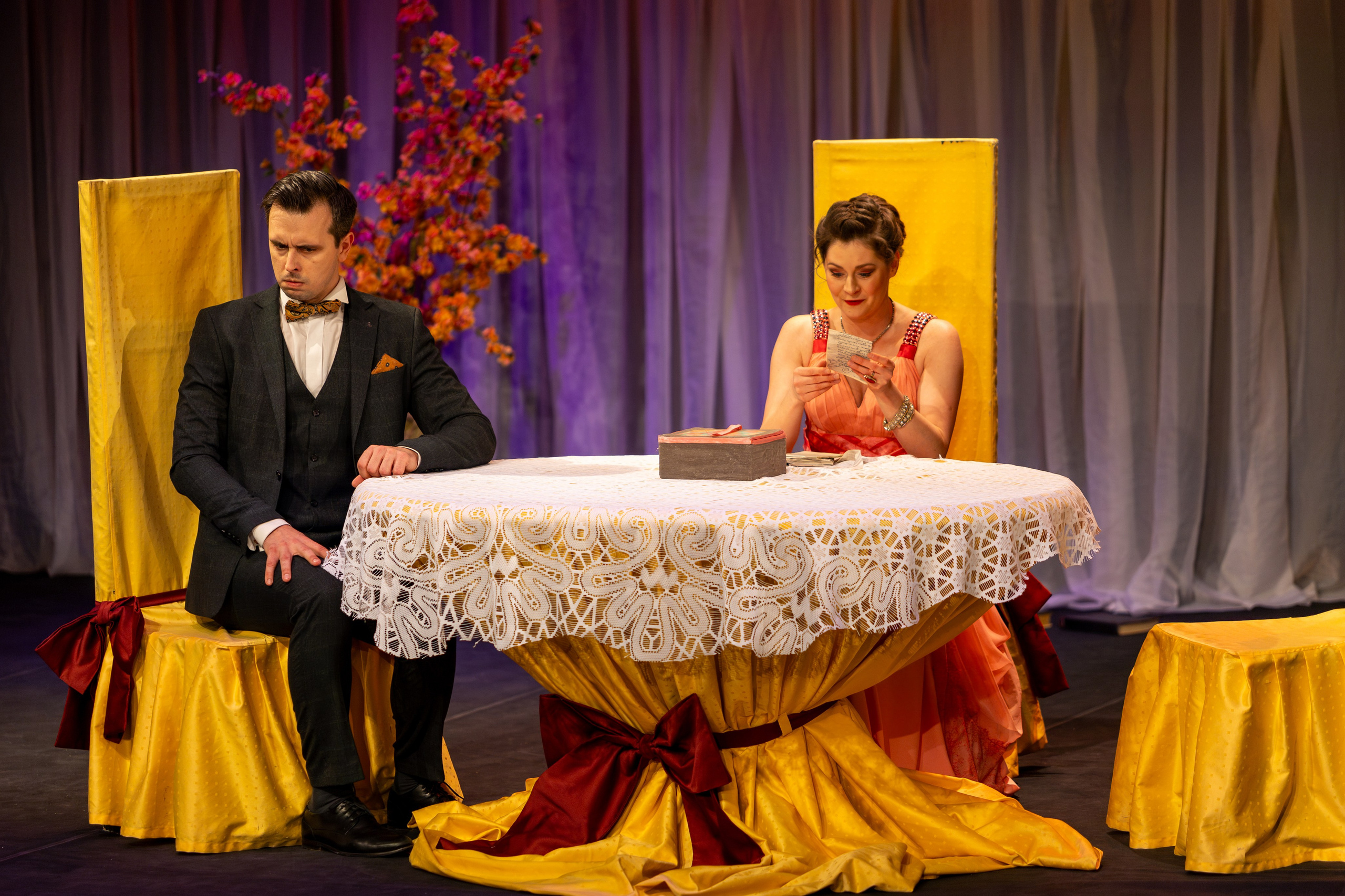 Новый театр «Как важно быть серьезным». Профессиональный интерьерный и репортажный фотограф Минск и РБ. Максим Орлов