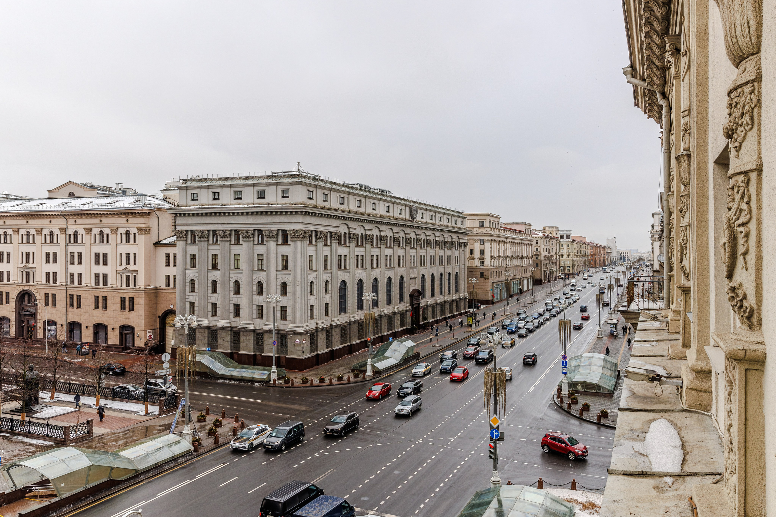 Пр. Независимости 23. Профессиональный интерьерный и репортажный фотограф Минск и РБ. Максим Орлов