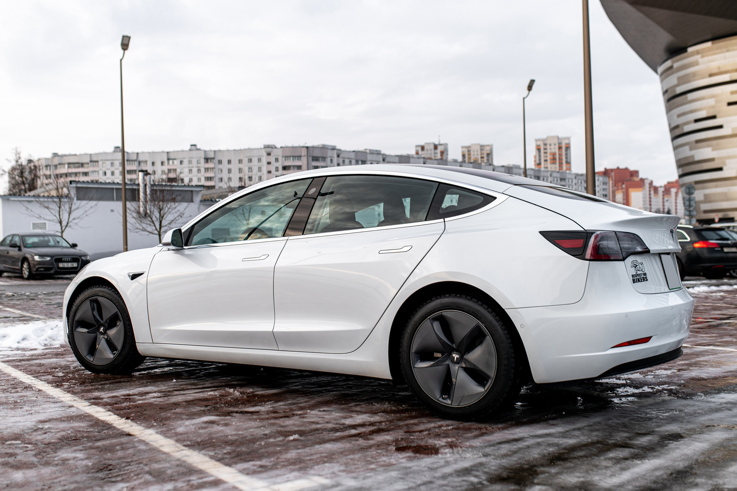 Тесла 3. Профессиональный интерьерный и репортажный фотограф Минск и РБ. Максим Орлов