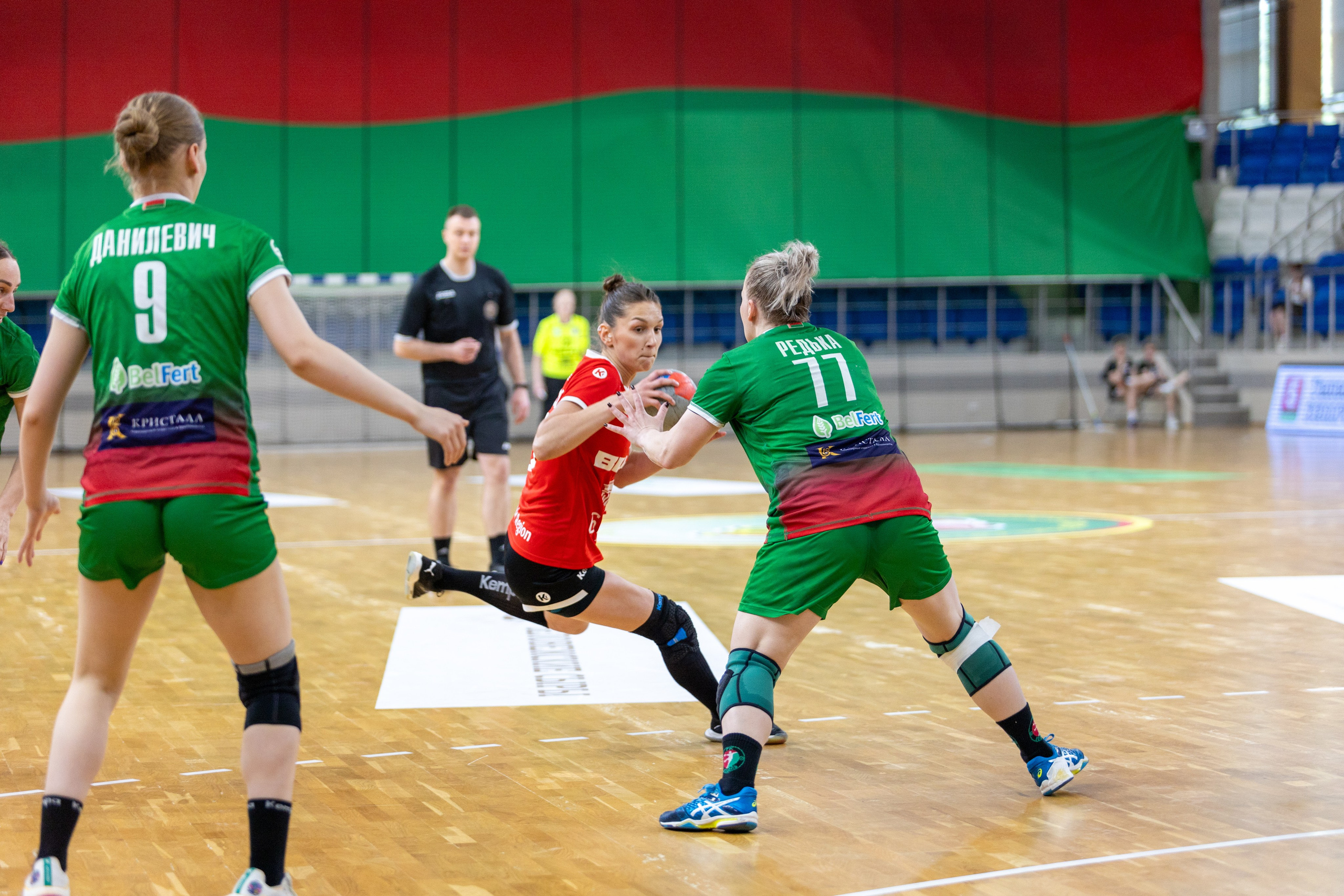 Гандбол. Финал. БНТУ — Гомель. 25.05.2024. Профессиональный интерьерный и репортажный фотограф Минск и РБ. Максим Орлов