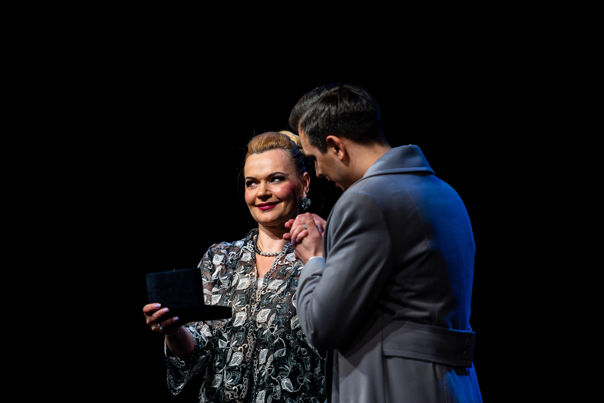 Новый театр «Я вещь». Профессиональный интерьерный и репортажный фотограф Минск и РБ. Максим Орлов