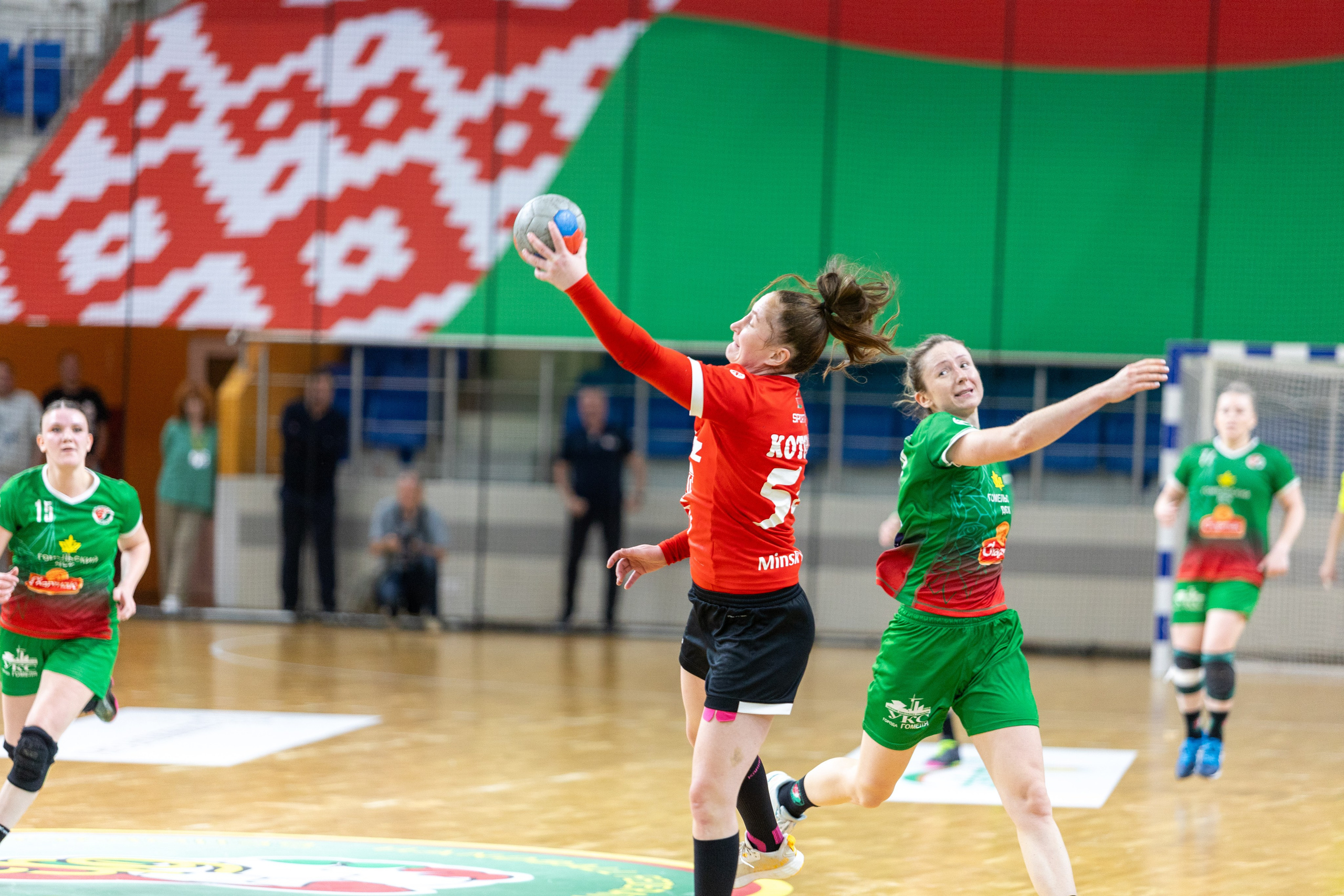 Гандбол. Финал. БНТУ — Гомель. 25.05.2024. Профессиональный интерьерный и репортажный фотограф Минск и РБ. Максим Орлов