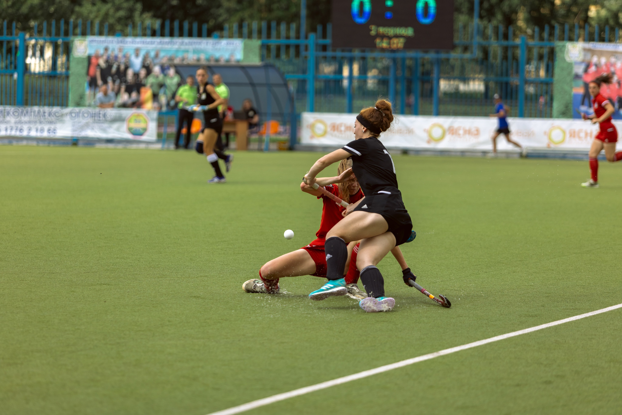 Хоккей на траве. Девушки. Минск — Виктория. 16.06.2024. Профессиональный интерьерный и репортажный фотограф Минск и РБ. Максим Орлов