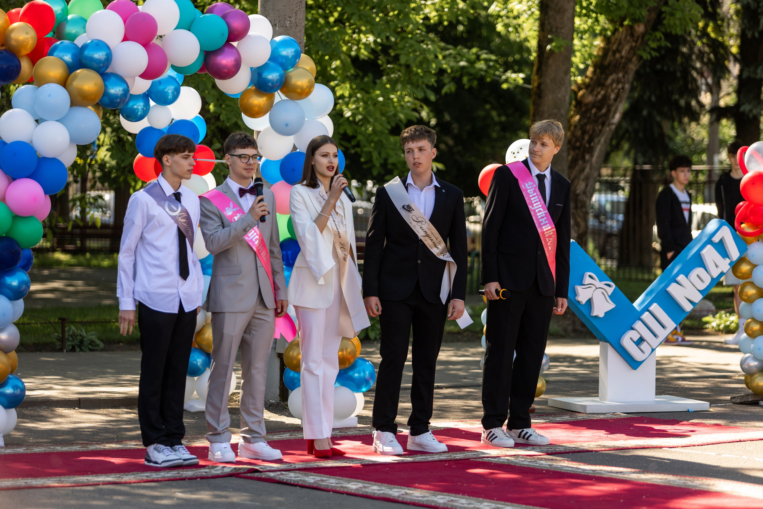 Школа 47. Последний звонок. Профессиональный интерьерный и репортажный фотограф Минск и РБ. Максим Орлов