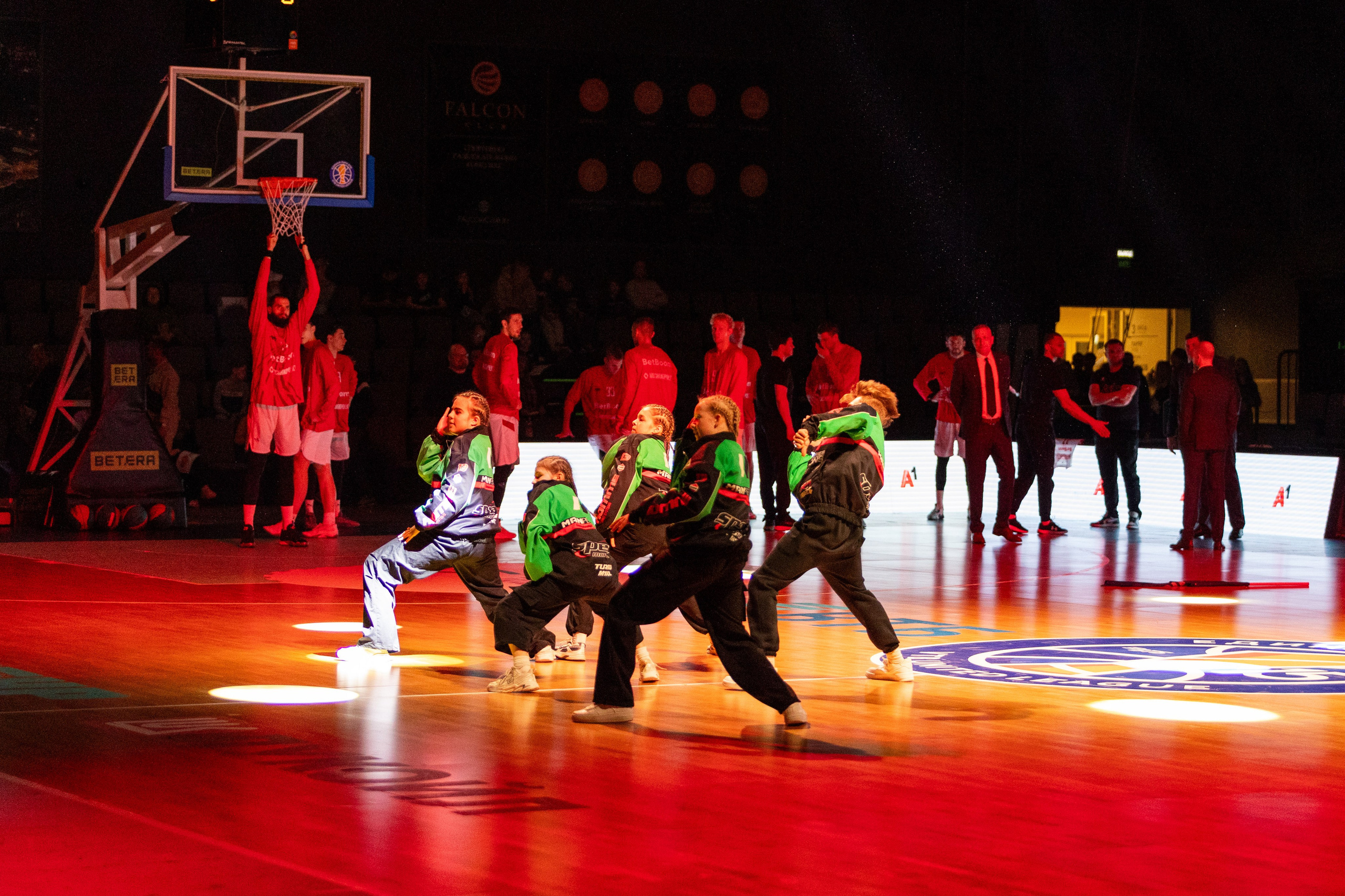 Баскетбол. Минск — MBA. 09.03.2024. Профессиональный интерьерный и репортажный фотограф Минск и РБ. Максим Орлов