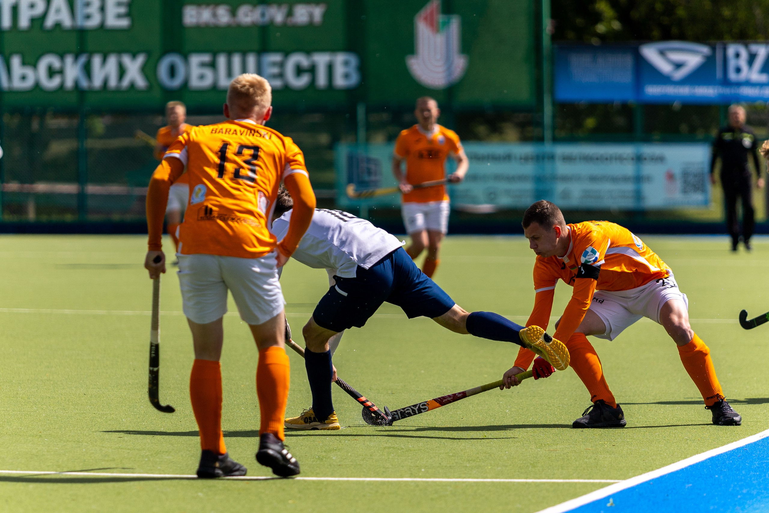 Хоккей на траве. ХК Минск — СК Строитель 11.05.2024. Профессиональный интерьерный и репортажный фотограф Минск и РБ. Максим Орлов