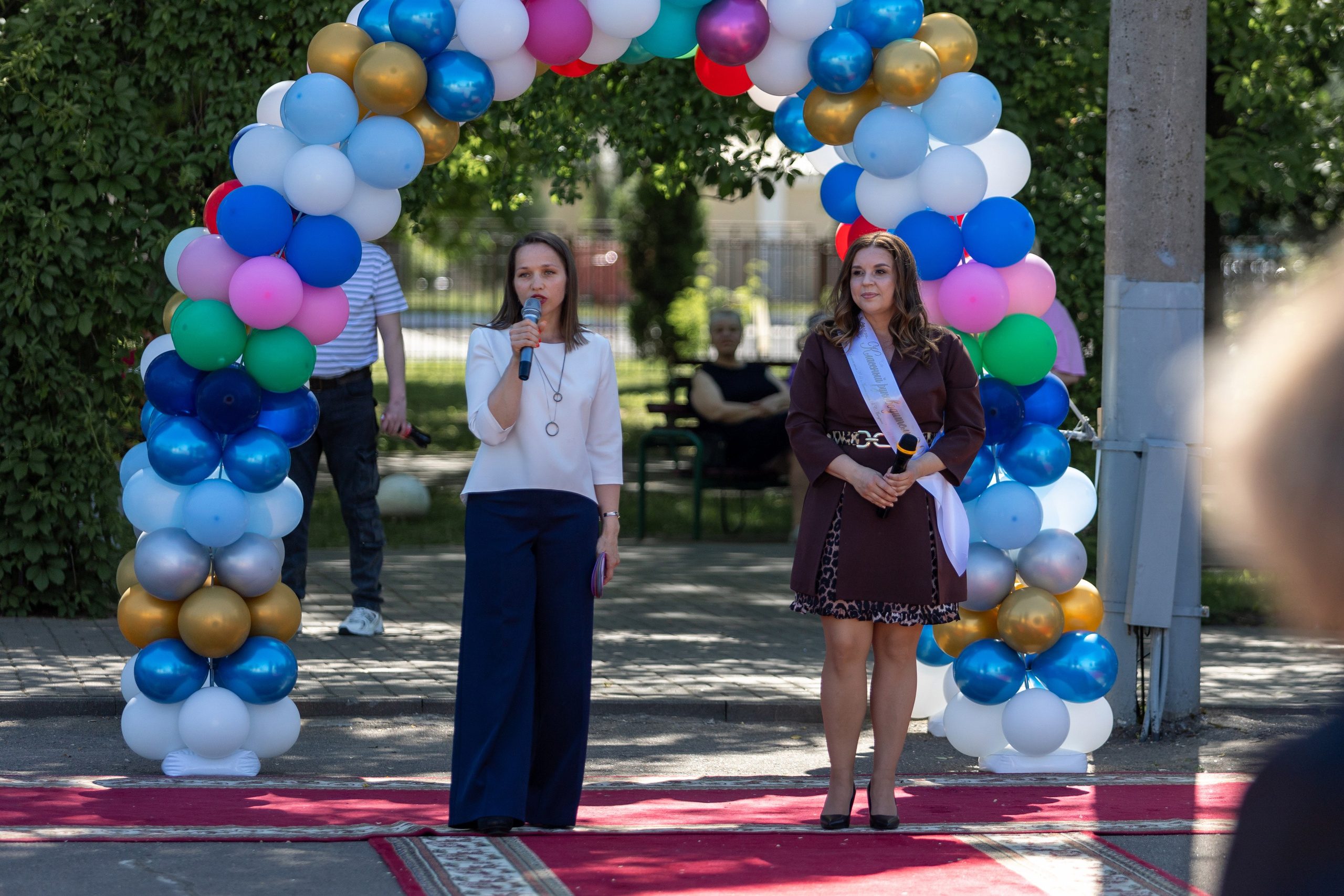 Школа 47. Последний звонок. Профессиональный интерьерный и репортажный фотограф Минск и РБ. Максим Орлов