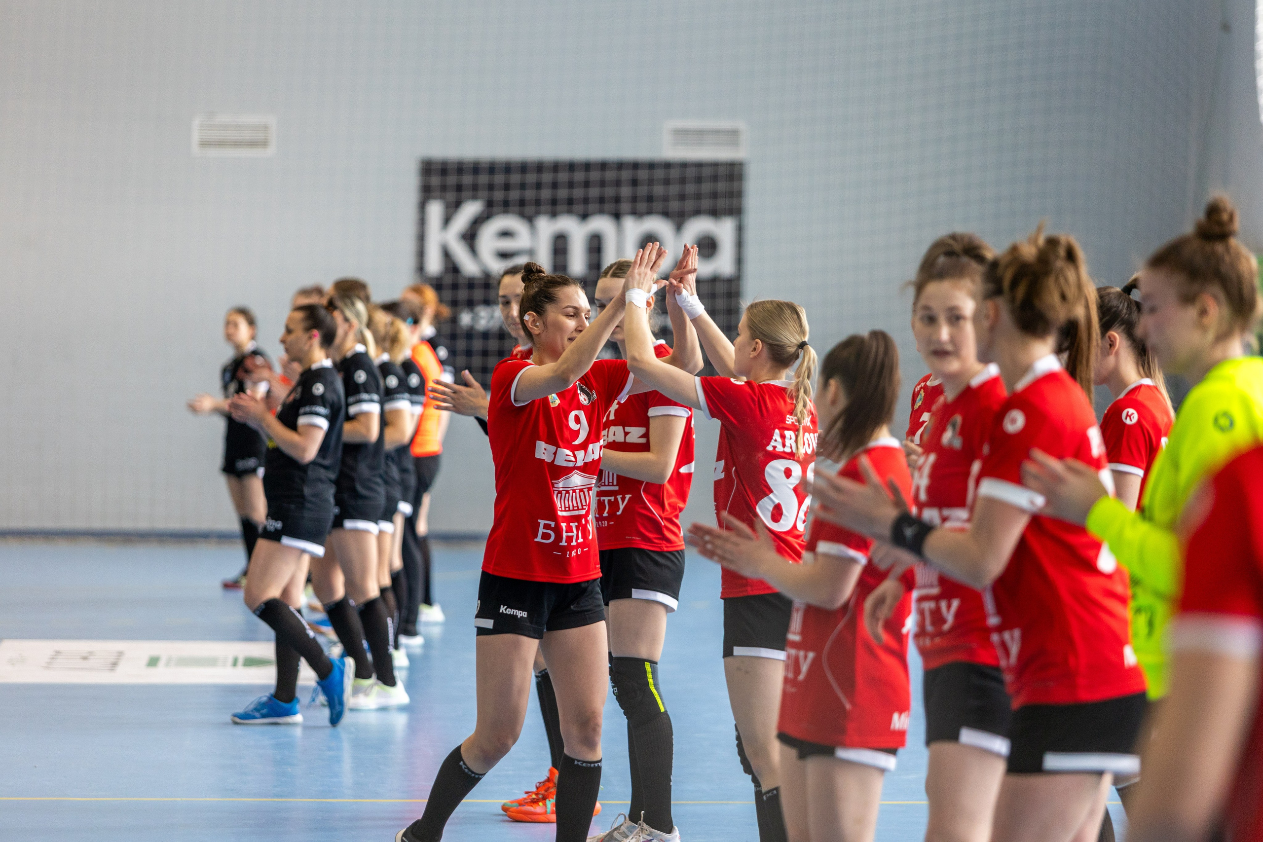 Гандбол. БНТУ — Березина. Профессиональный интерьерный и репортажный фотограф Минск и РБ. Максим Орлов