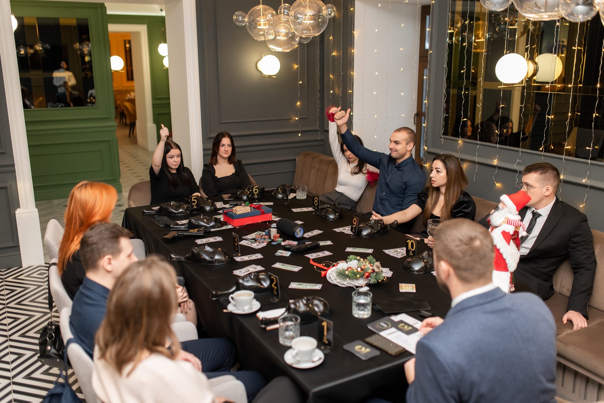 Игра «Мафия». Профессиональный интерьерный и репортажный фотограф Минск и РБ. Максим Орлов