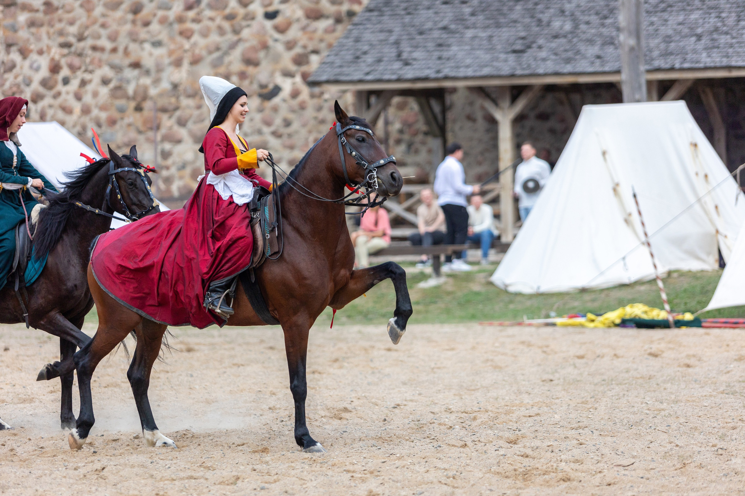 Выступление «Золотой шпоры» на празднике города Лиды. Профессиональный интерьерный и репортажный фотограф Минск и РБ. Максим Орлов