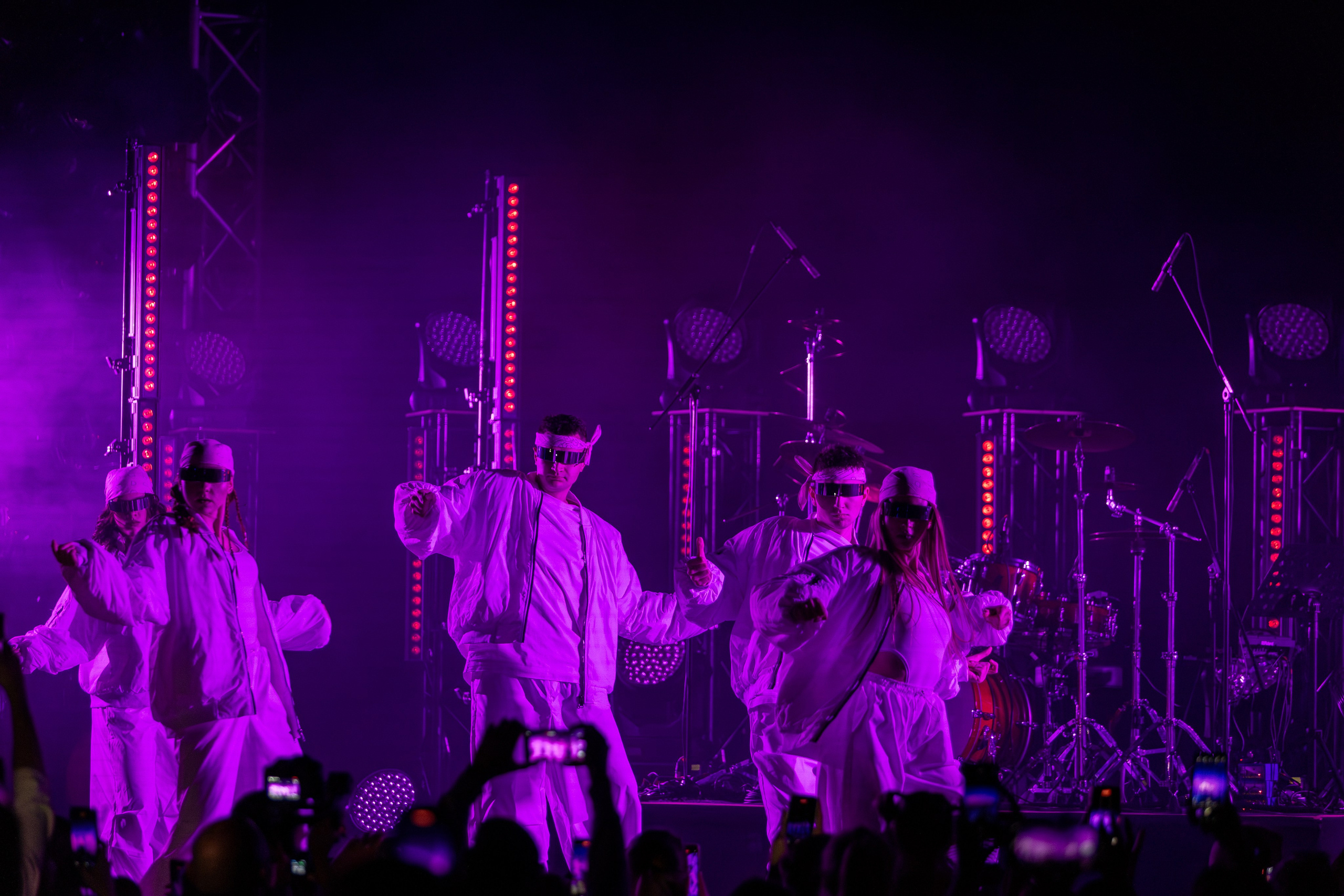 Концерт Насти Кравченко. Профессиональный интерьерный и репортажный фотограф Минск и РБ. Максим Орлов