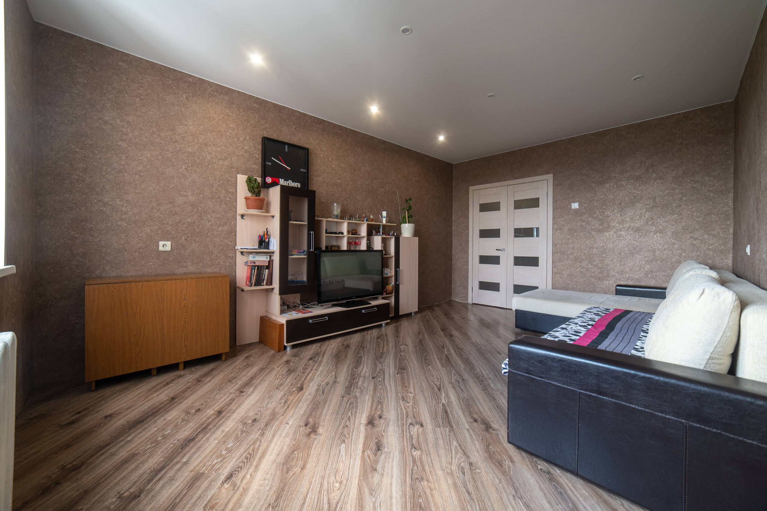 Квартира неизвестна. Эконом вариант. Профессиональный интерьерный и репортажный фотограф Минск и РБ. Максим Орлов