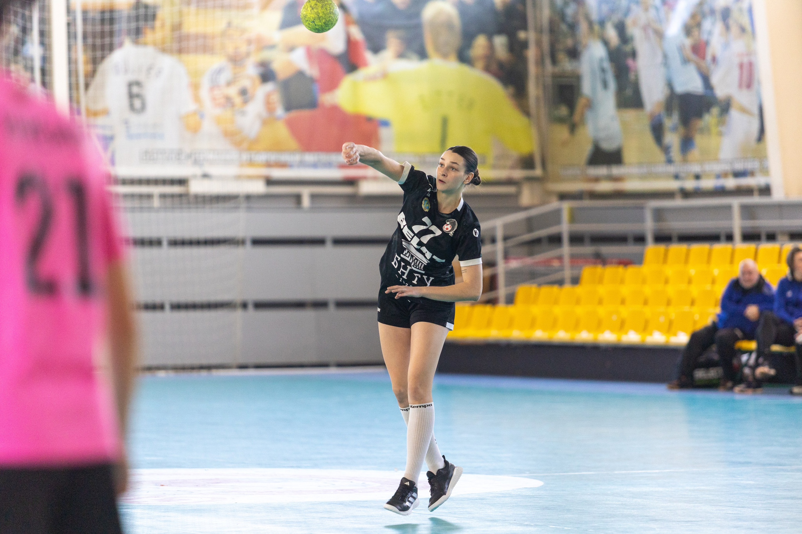 Женский гандбол. Лучшие кадры. БНТУ — Звезда. 08.02.2025. Профессиональный интерьерный и репортажный фотограф Минск и РБ. Максим Орлов