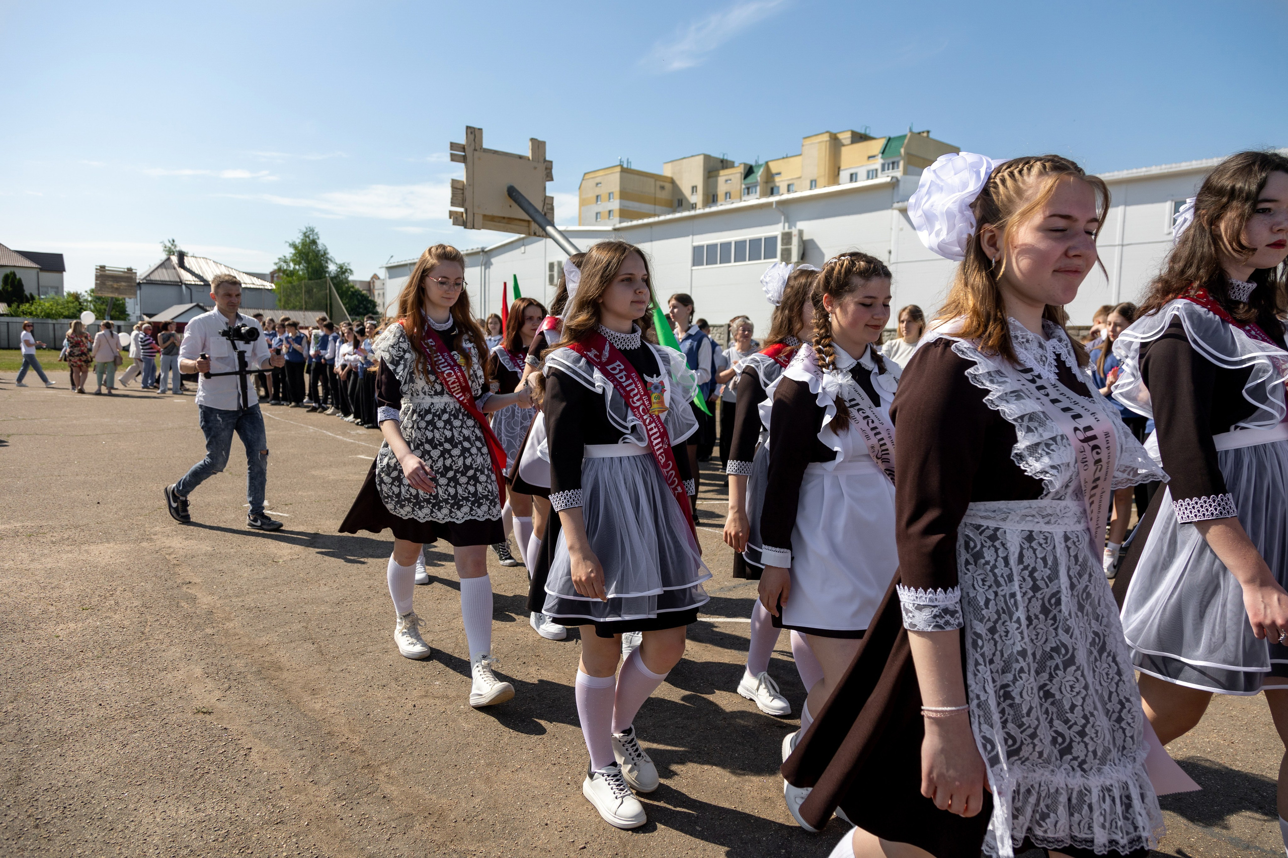 Выпускной в Жодино 2023. Профессиональный интерьерный и репортажный фотограф Минск и РБ. Максим Орлов