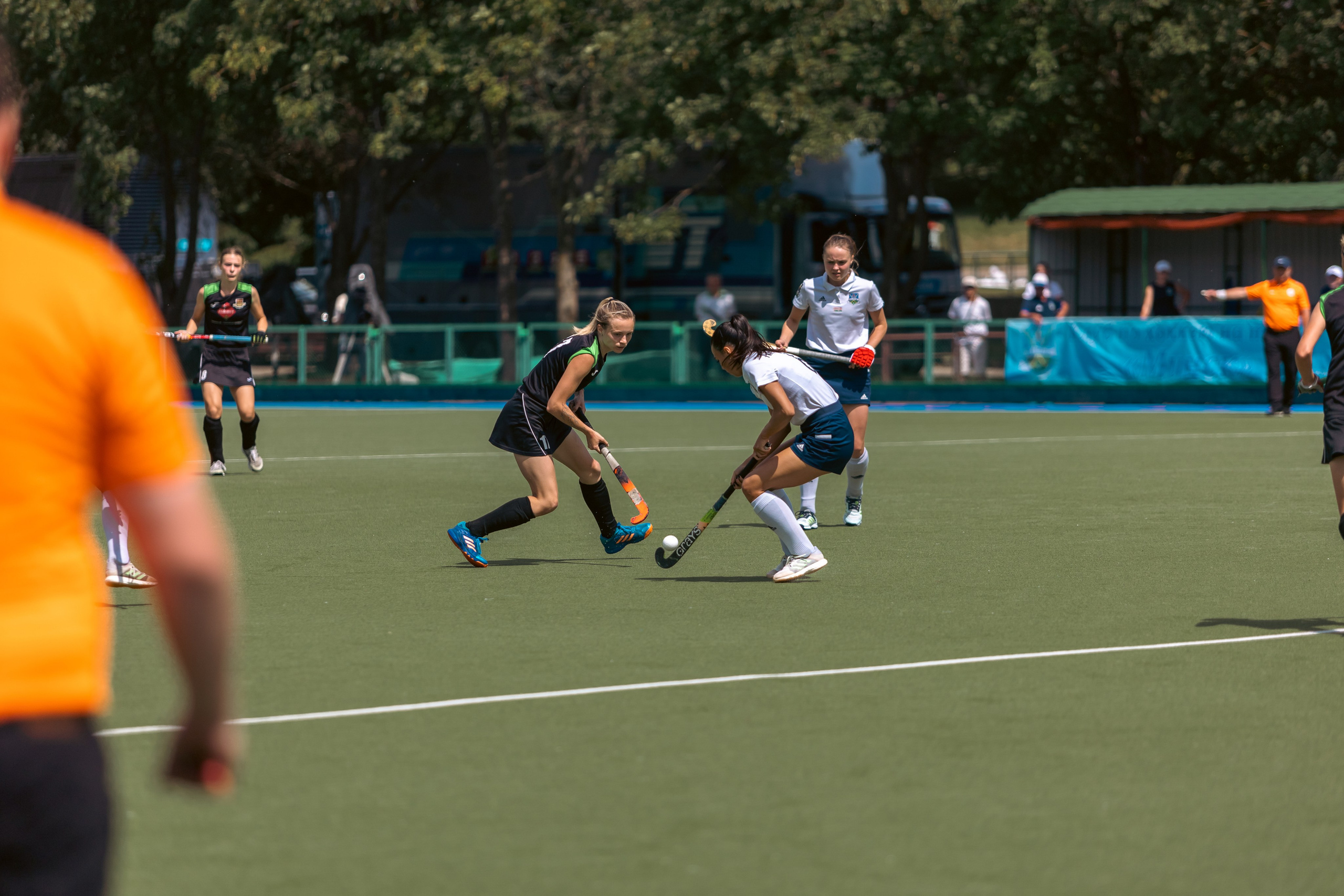 Хоккей на траве. Девушки. Минск — Текстильщик 29.052024. Профессиональный интерьерный и репортажный фотограф Минск и РБ. Максим Орлов