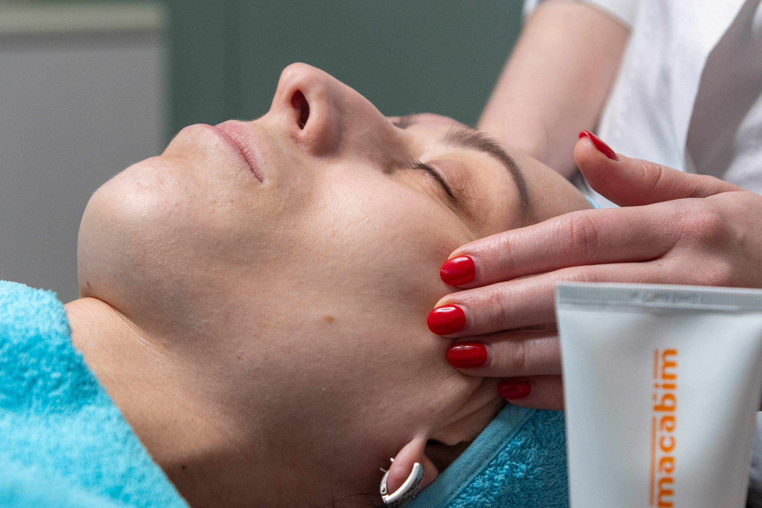 Реклама салона красоты «Манго». Профессиональный интерьерный и репортажный фотограф Минск и РБ. Максим Орлов