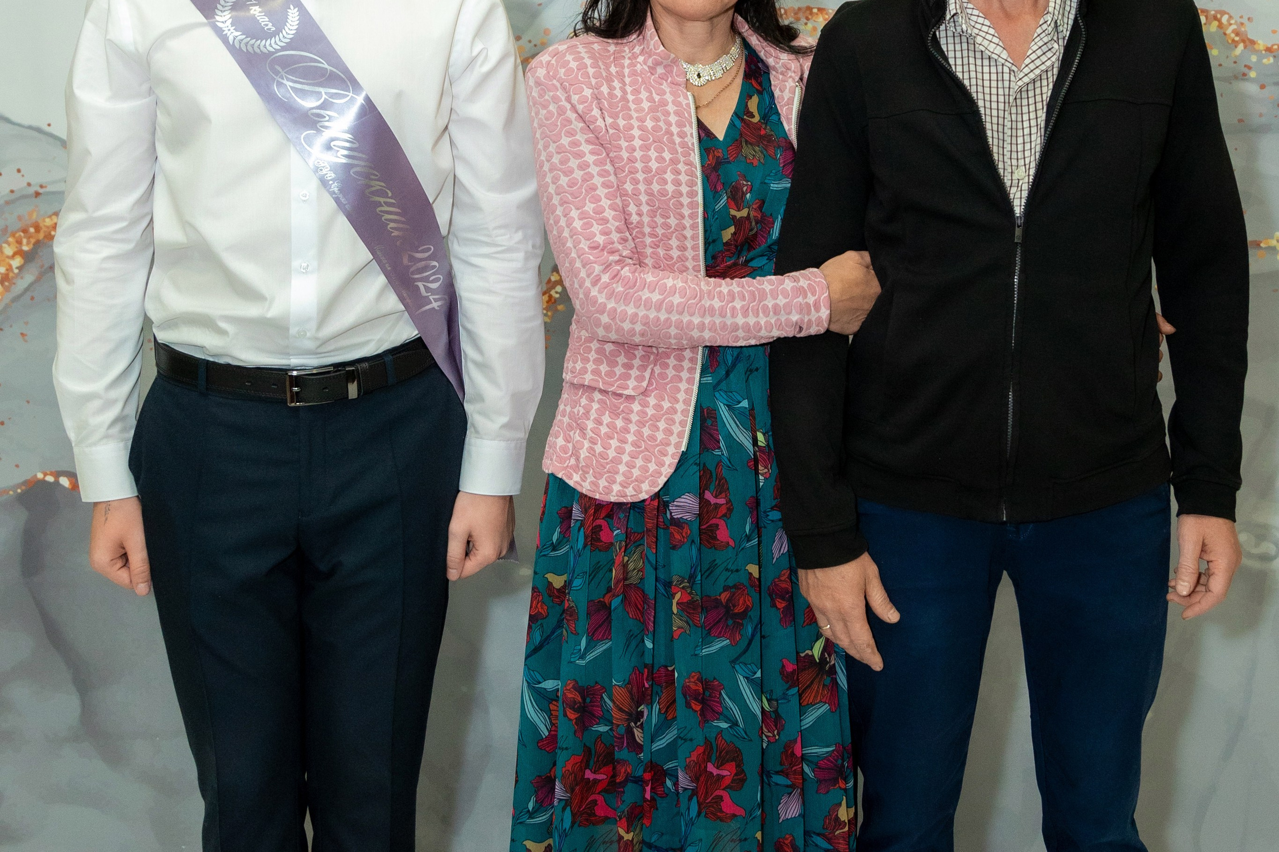 Вручение дипломов. 47 школа. Профессиональный интерьерный и репортажный фотограф Минск и РБ. Максим Орлов