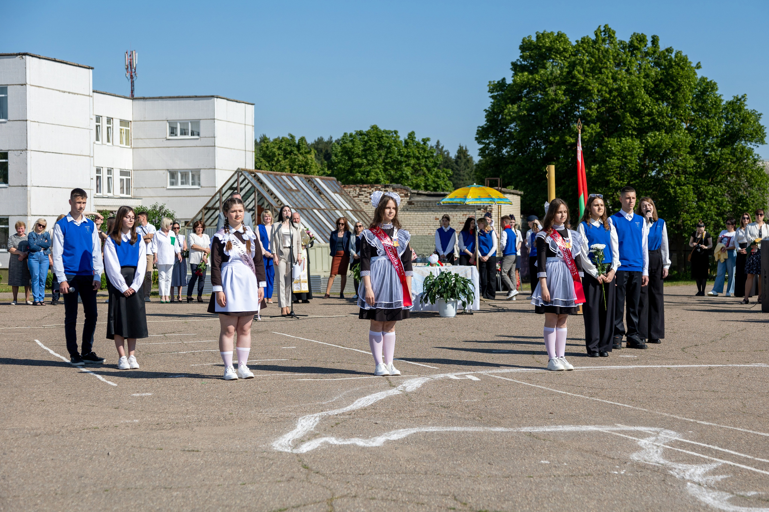 Выпускной в Жодино 2023. Профессиональный интерьерный и репортажный фотограф Минск и РБ. Максим Орлов