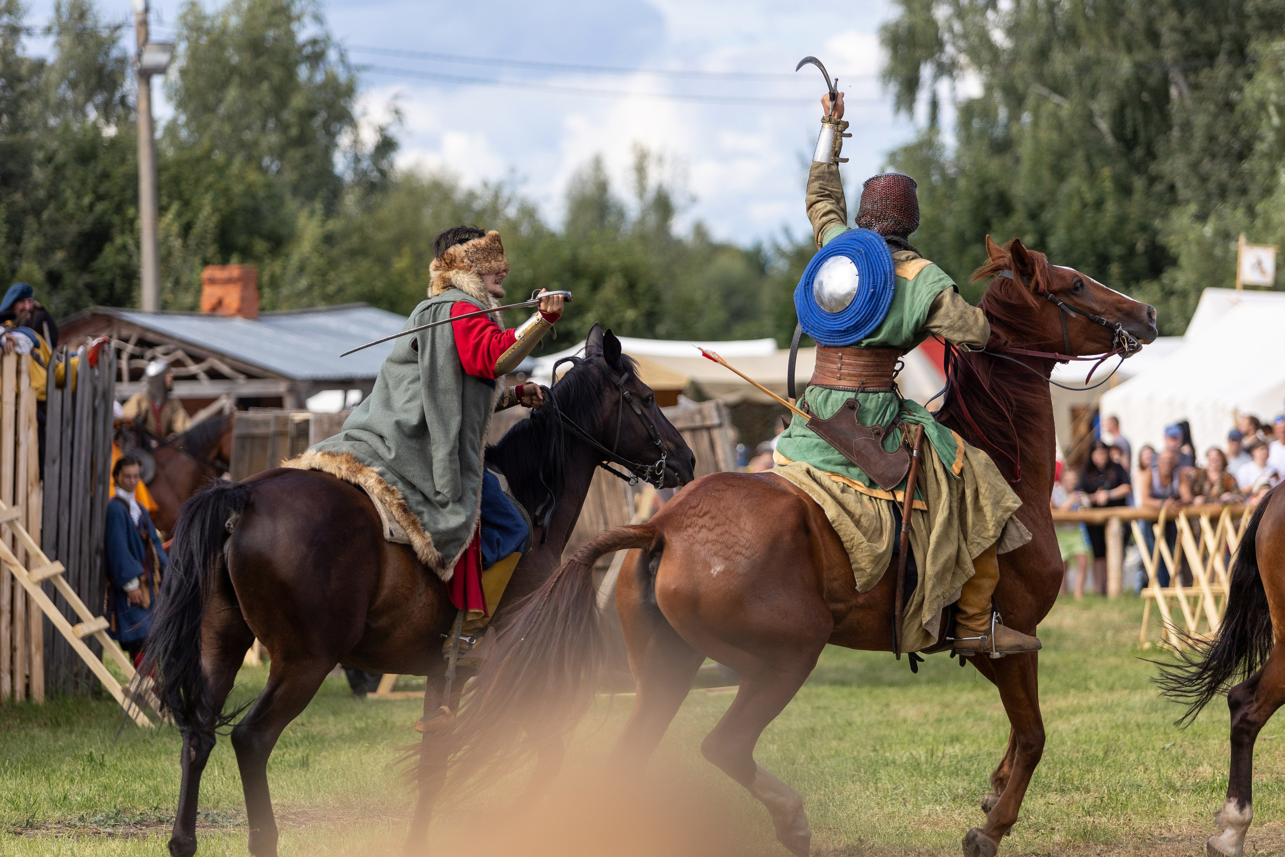 Рыцарский фест. Мстиславль. Профессиональный интерьерный и репортажный фотограф Минск и РБ. Максим Орлов