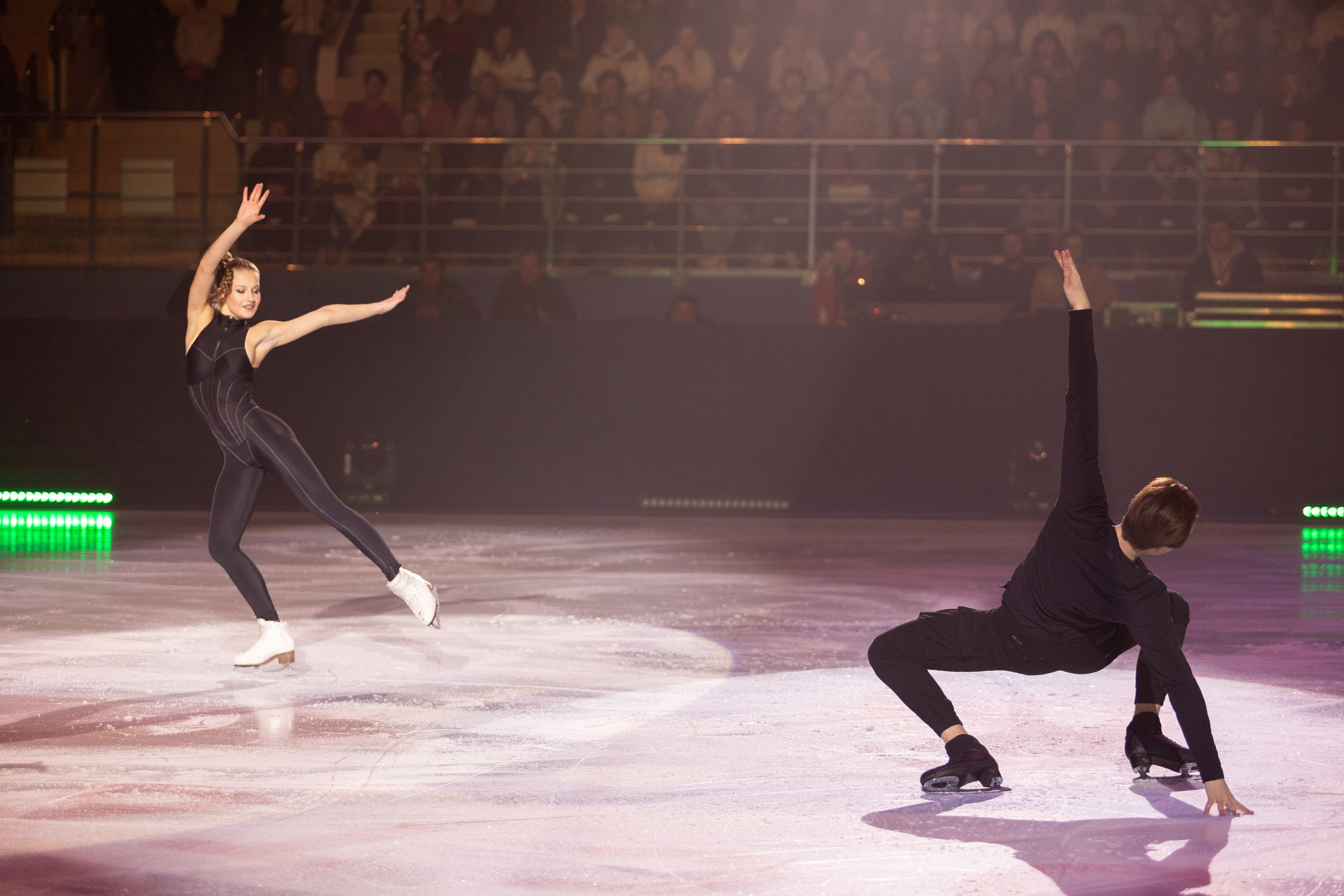 Ледовое шоу Ильи Авербуха 30.03.2024. Профессиональный интерьерный и репортажный фотограф Минск и РБ. Максим Орлов