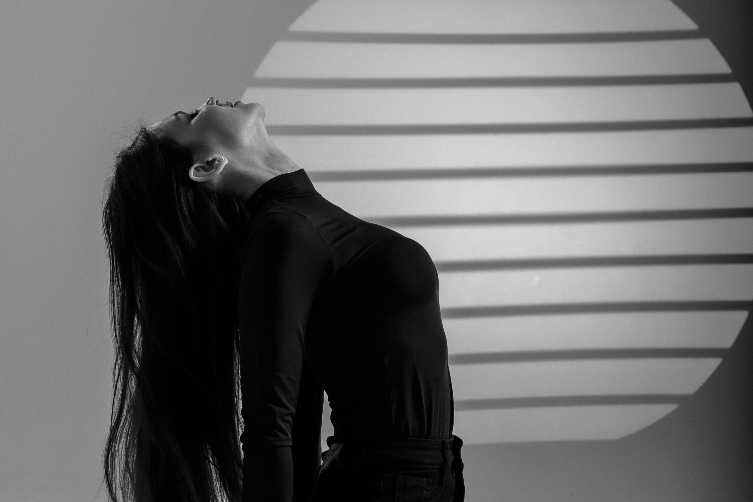 Настя (студийная на циклораме). Профессиональный интерьерный и репортажный фотограф Минск и РБ. Максим Орлов