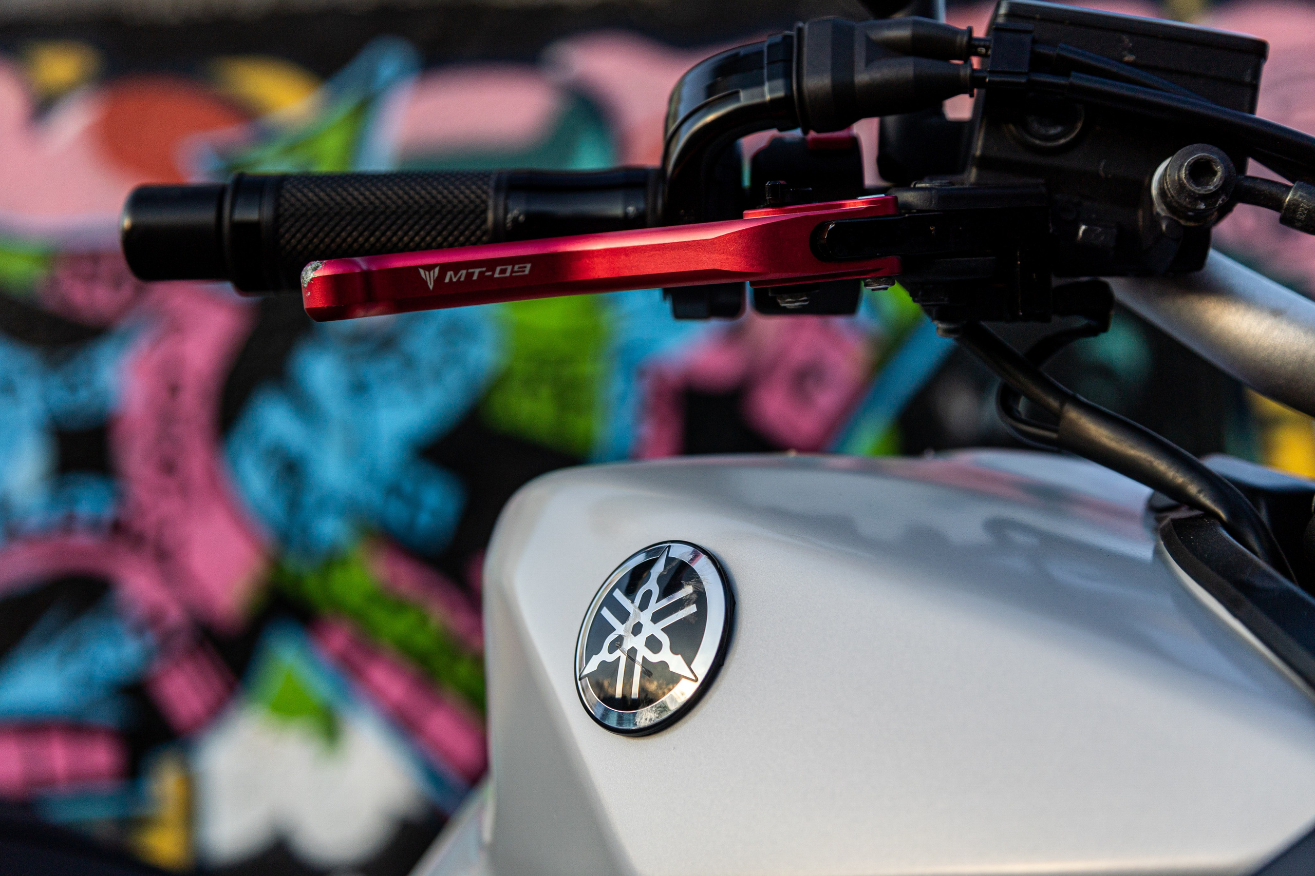 Мотоцикл. Профессиональный интерьерный и репортажный фотограф Минск и РБ. Максим Орлов