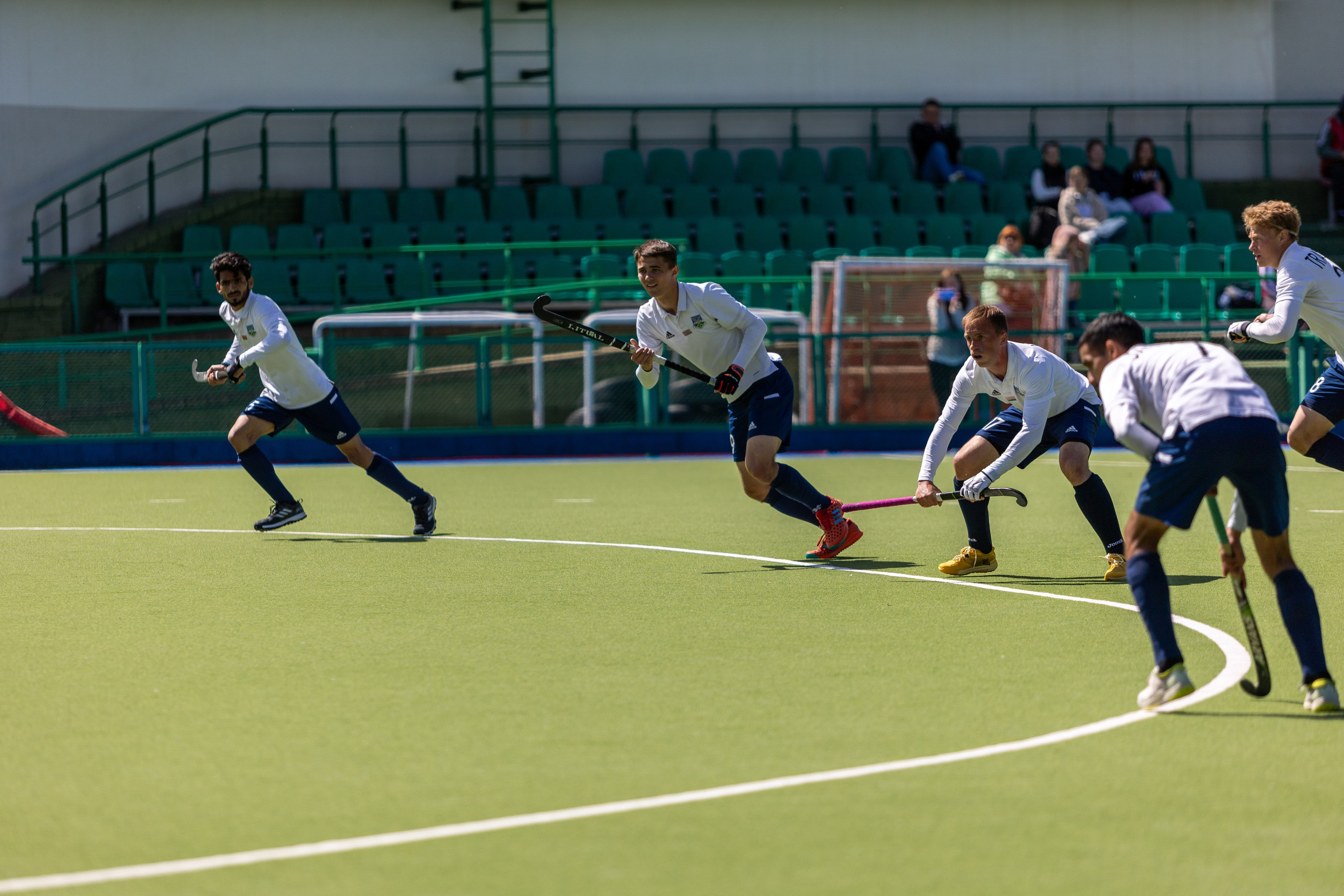 Хоккей на траве. ХК Минск — СК Строитель 12.05.2024. Профессиональный интерьерный и репортажный фотограф Минск и РБ. Максим Орлов