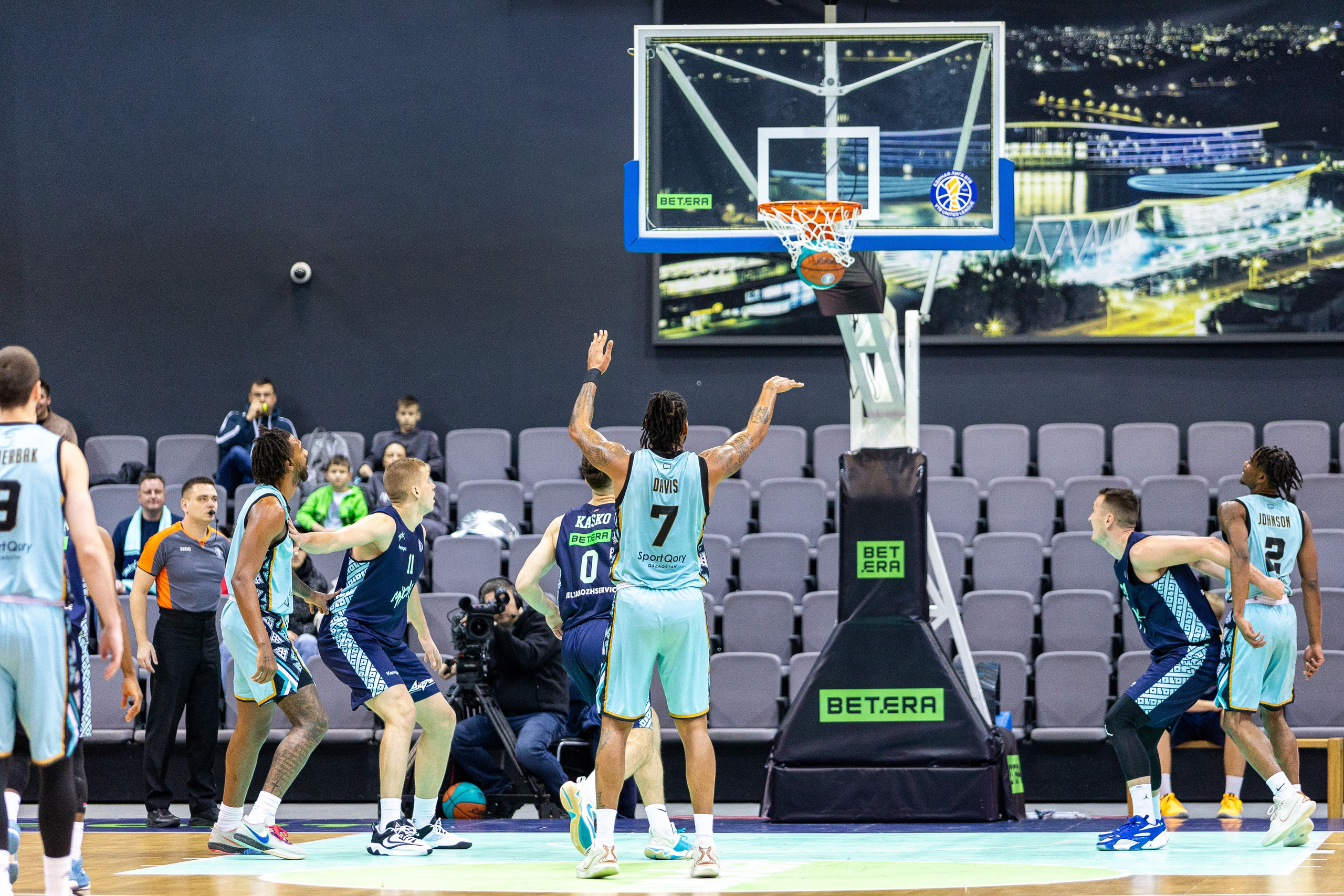 Спортивный фотограф. Минск и РБ. Профессиональный интерьерный и репортажный фотограф Минск и РБ. Максим Орлов