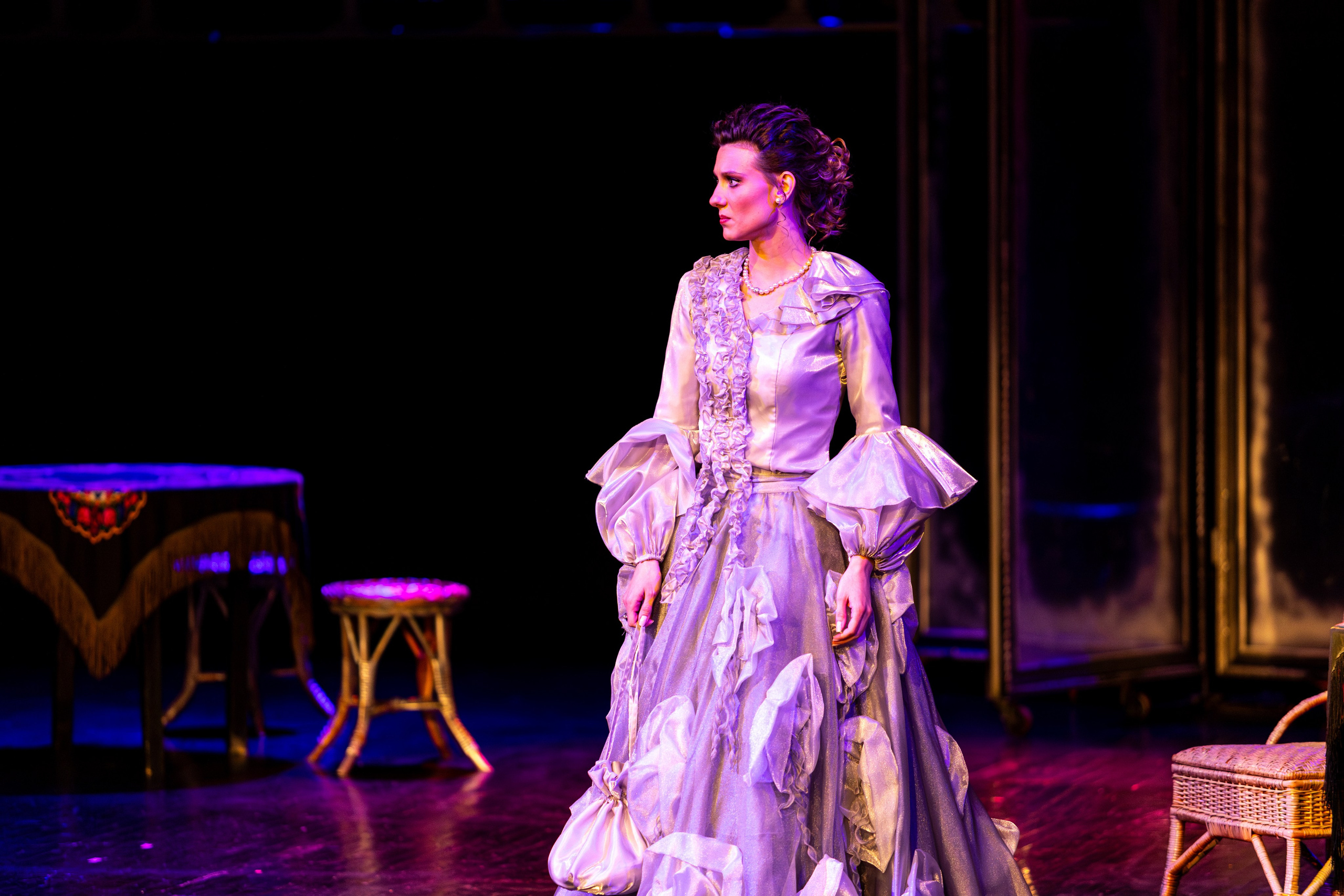 Новый театр «Я вещь». Профессиональный интерьерный и репортажный фотограф Минск и РБ. Максим Орлов