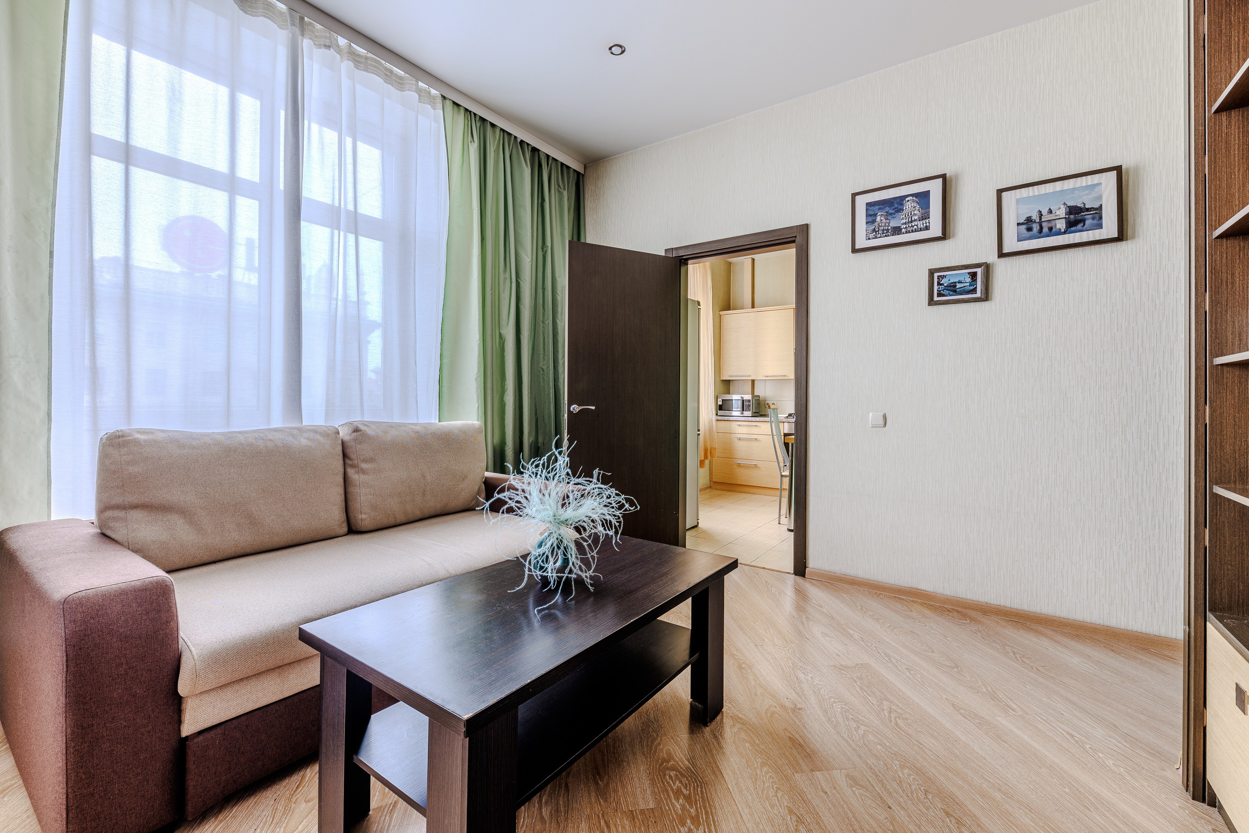 Пр. Независимости 23. Профессиональный интерьерный и репортажный фотограф Минск и РБ. Максим Орлов