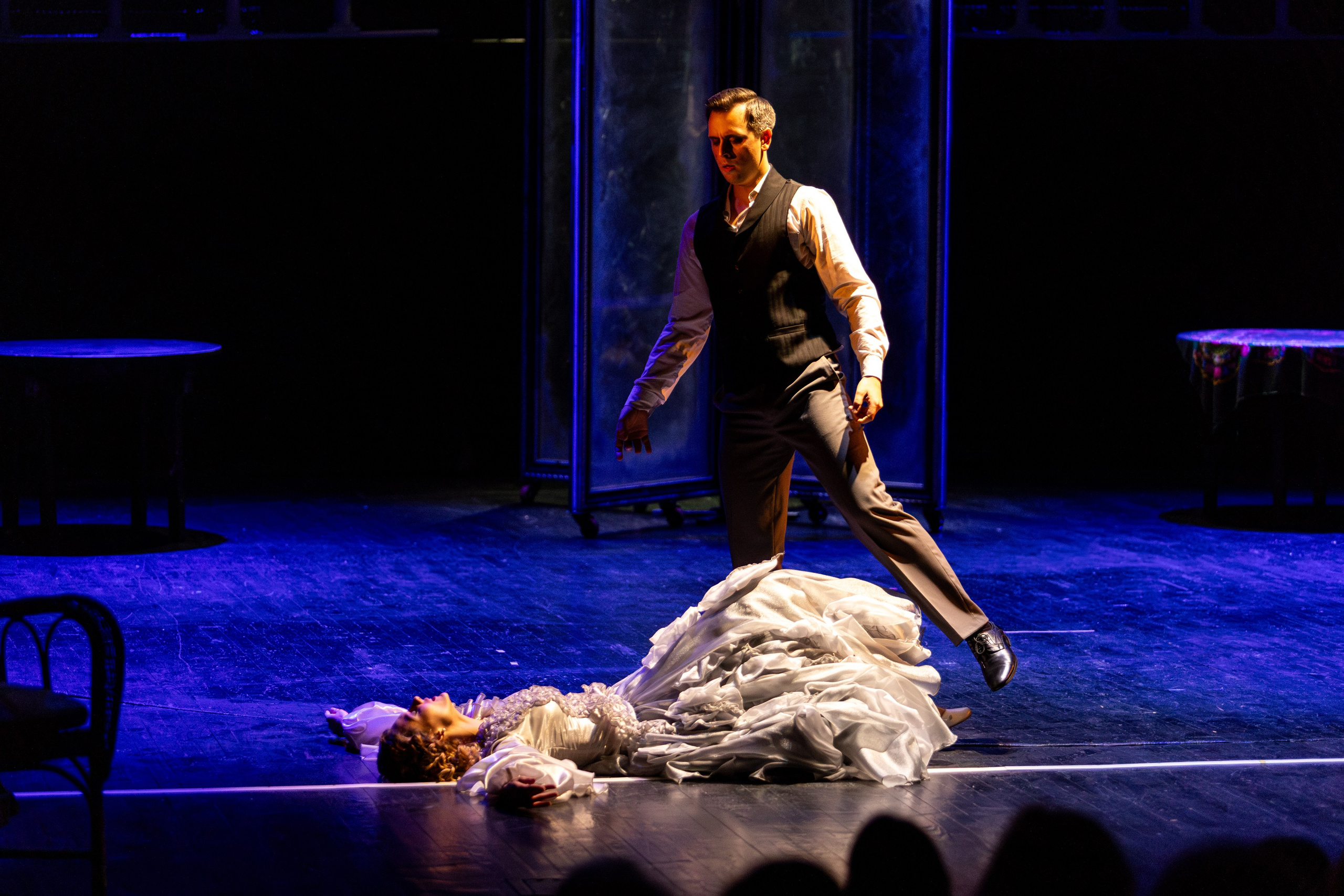 Новый театр «Я вещь». Профессиональный интерьерный и репортажный фотограф Минск и РБ. Максим Орлов