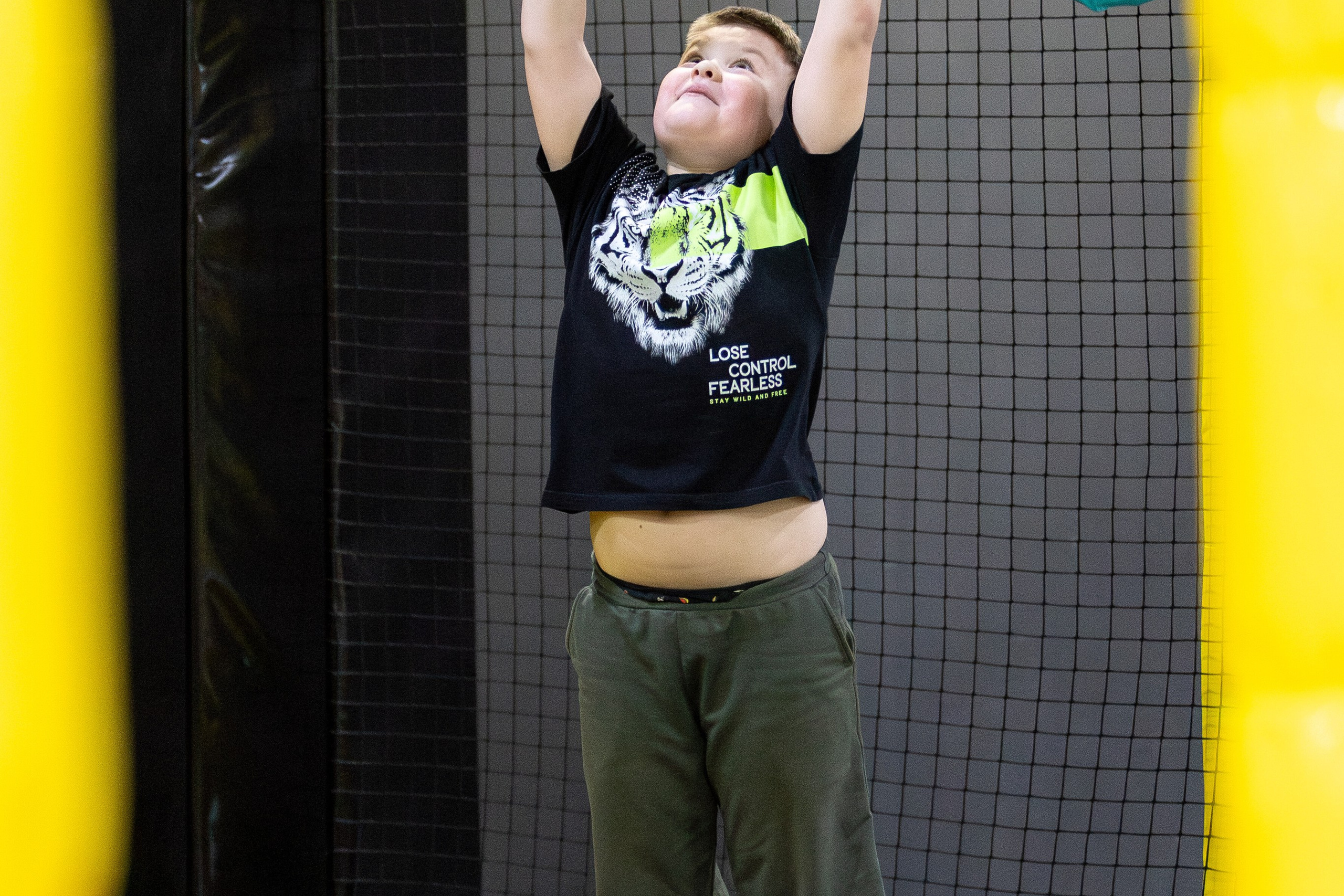 ДР Влада (батутная арена). Профессиональный интерьерный и репортажный фотограф Минск и РБ. Максим Орлов