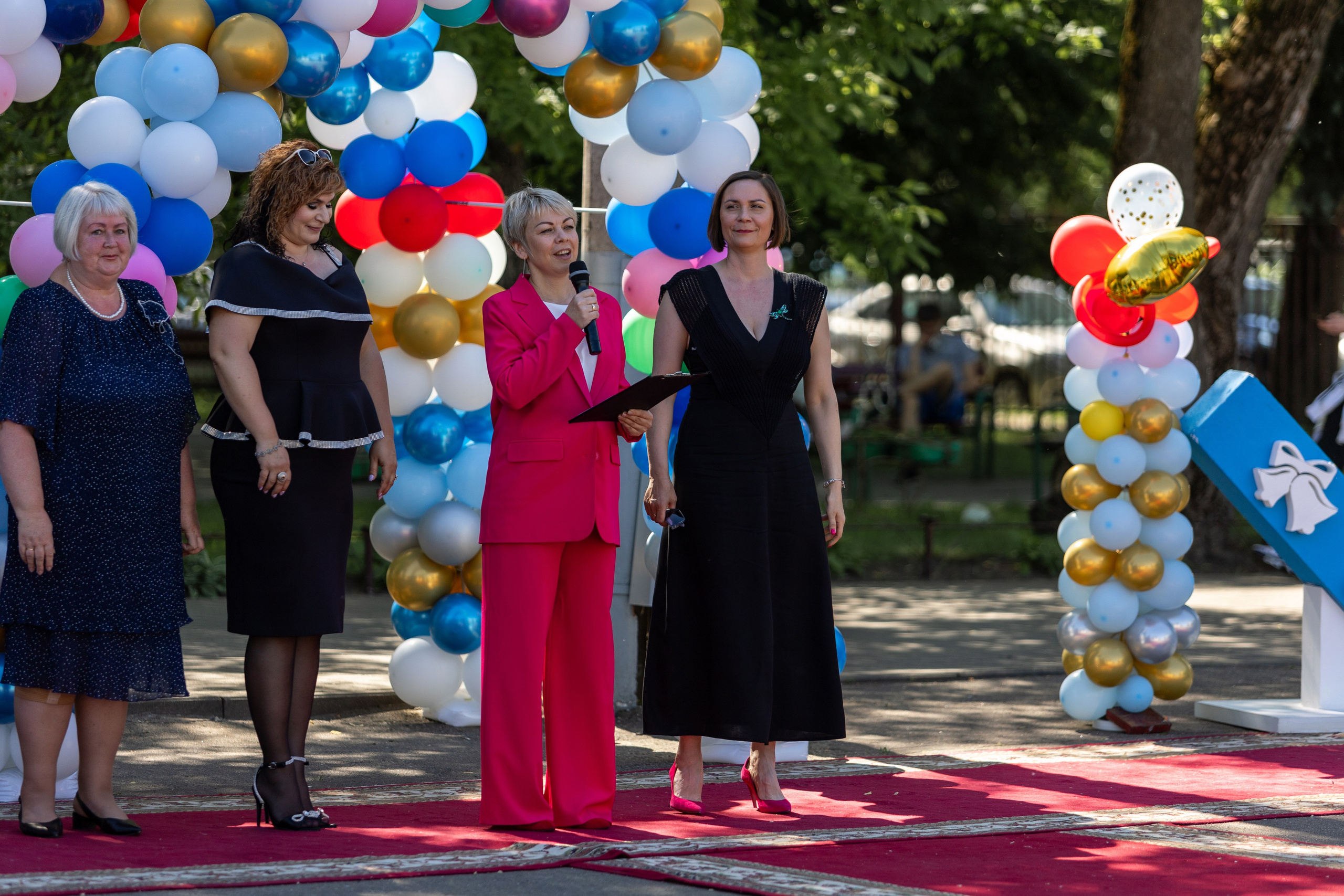 Школа 47. Последний звонок. Профессиональный интерьерный и репортажный фотограф Минск и РБ. Максим Орлов