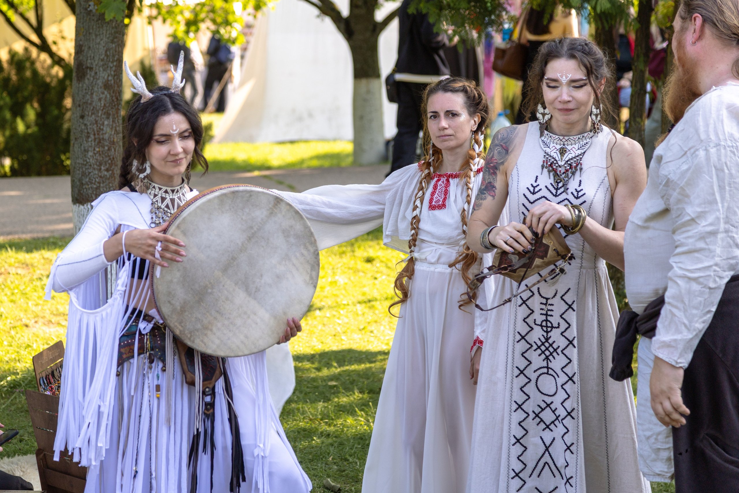Свята сонца. Профессиональный интерьерный и репортажный фотограф Минск и РБ. Максим Орлов