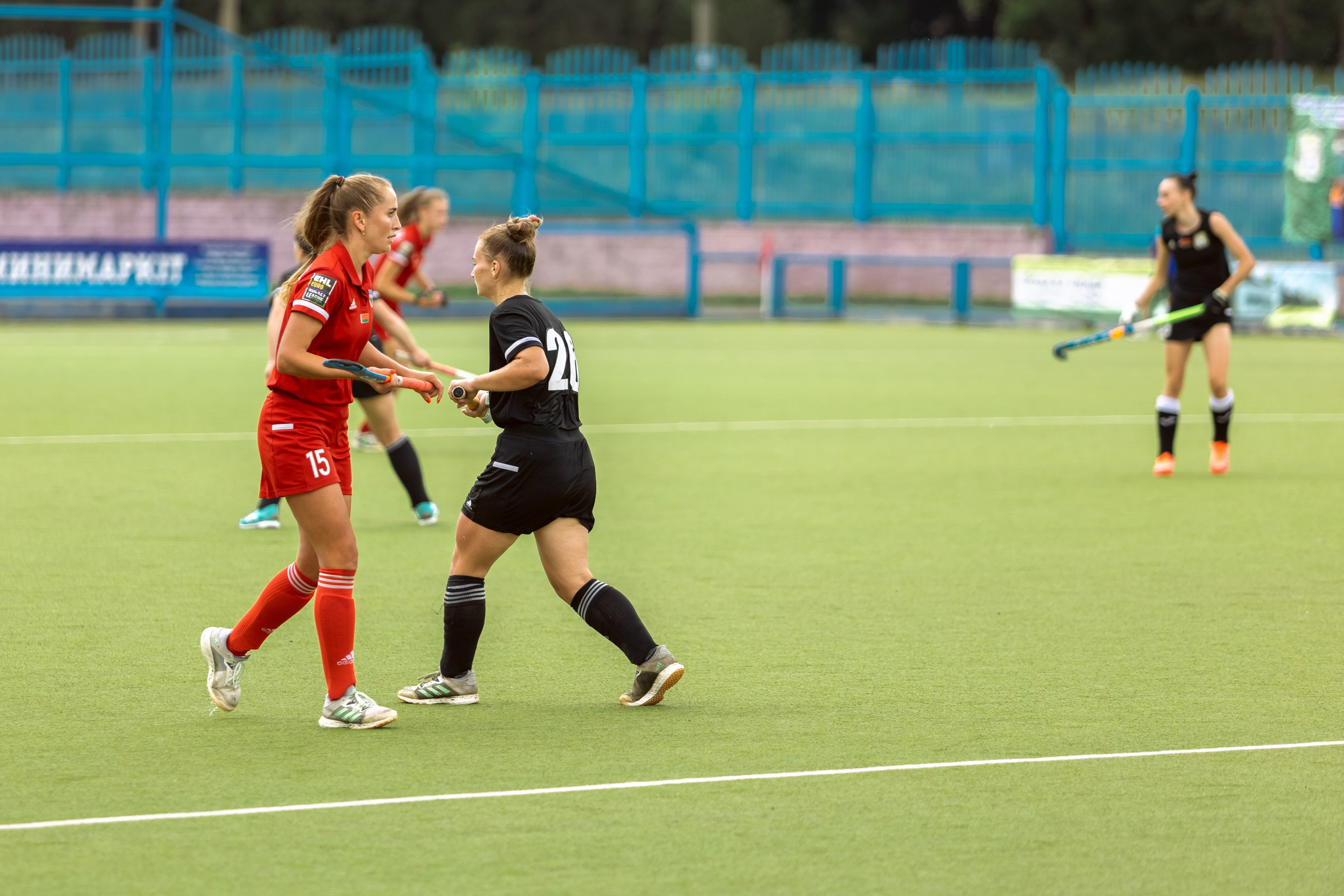 Хоккей на траве. Девушки. Минск — Виктория. 16.06.2024. Профессиональный интерьерный и репортажный фотограф Минск и РБ. Максим Орлов