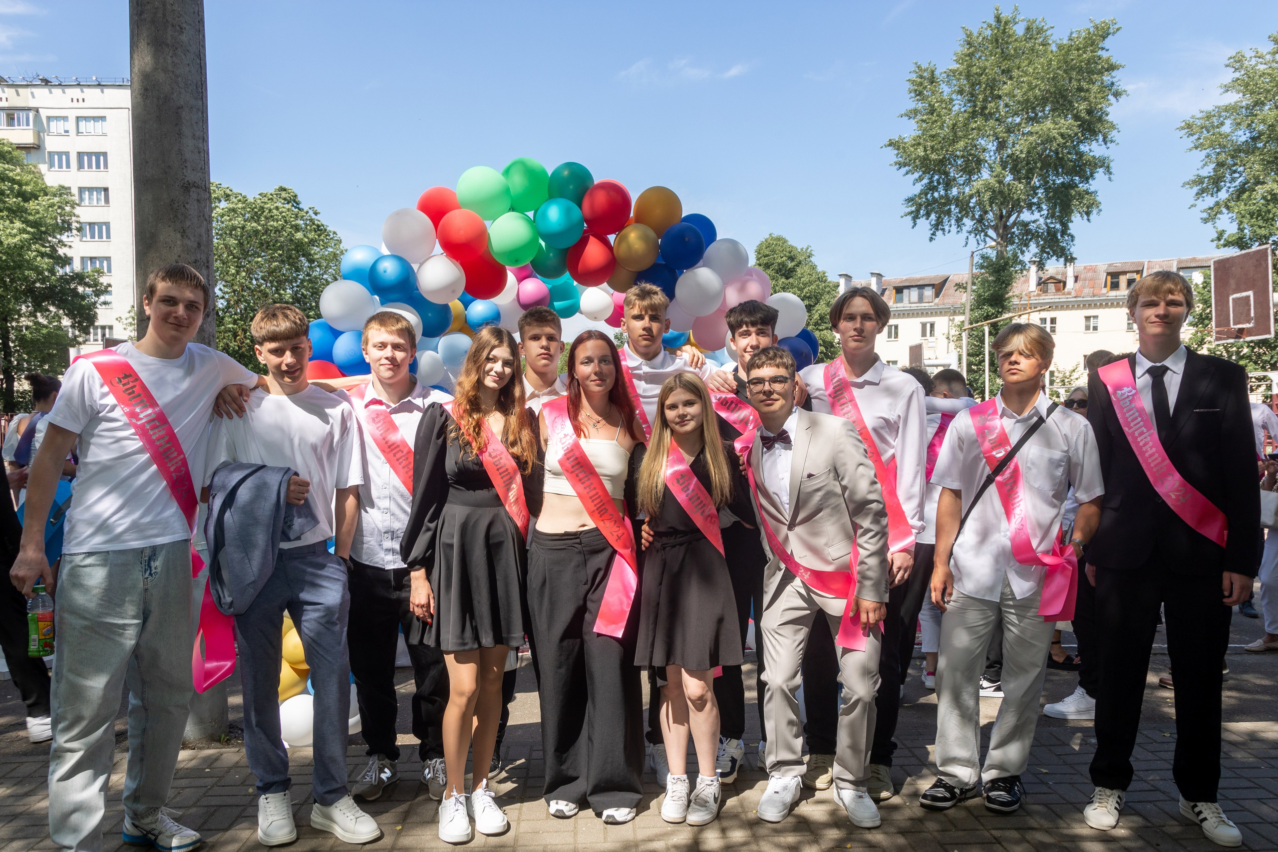 Школа 47. Последний звонок. Профессиональный интерьерный и репортажный фотограф Минск и РБ. Максим Орлов