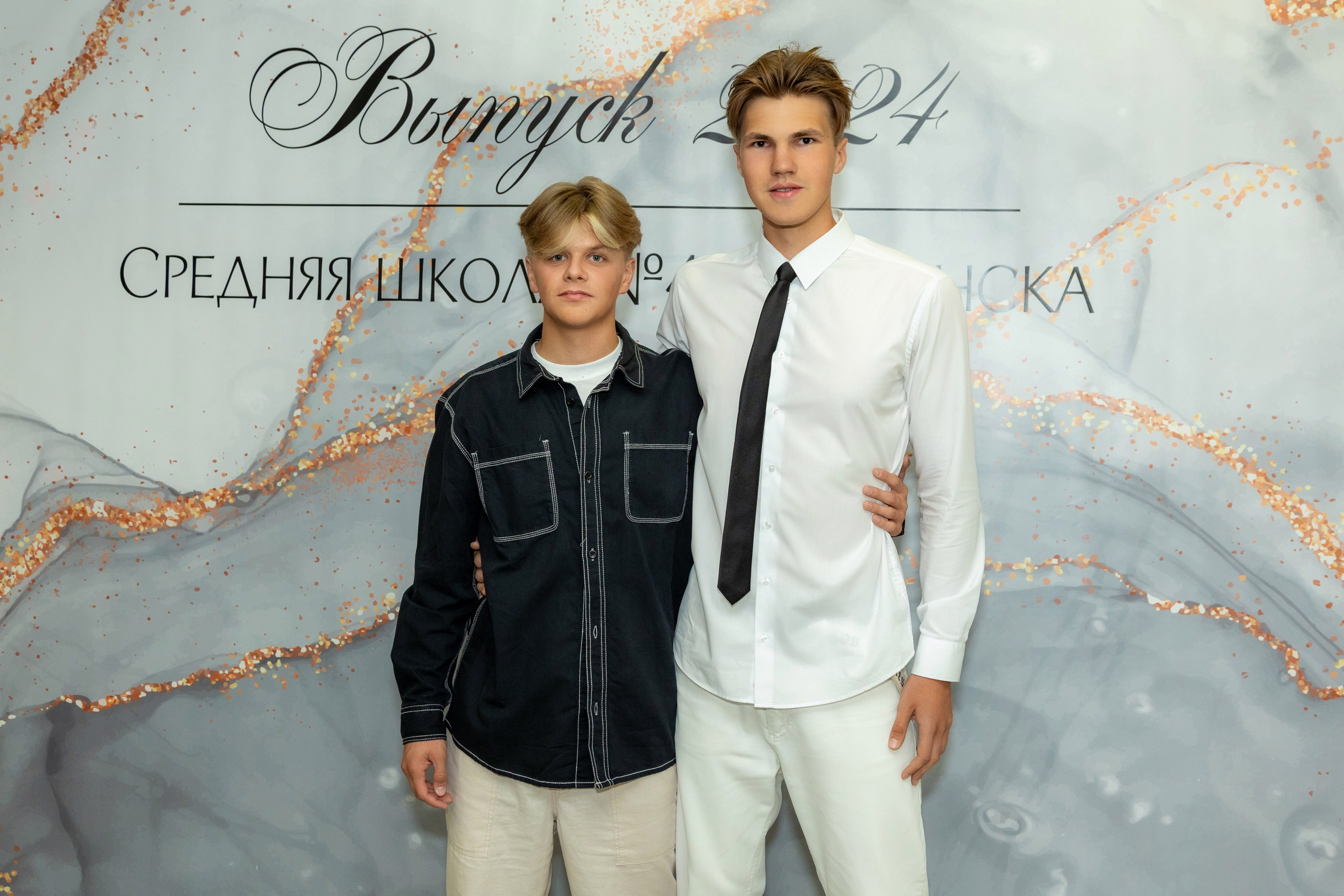 Вручение дипломов. 47 школа. Профессиональный интерьерный и репортажный фотограф Минск и РБ. Максим Орлов