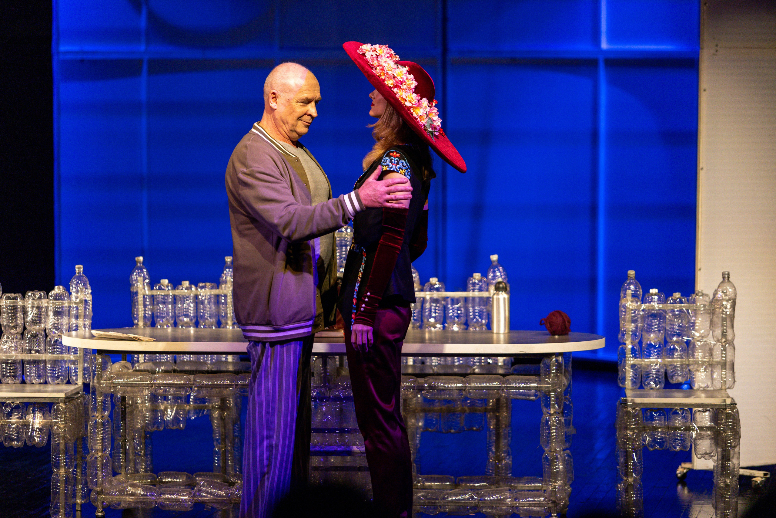 Новый театр «Нобелевская неделя». Профессиональный интерьерный и репортажный фотограф Минск и РБ. Максим Орлов