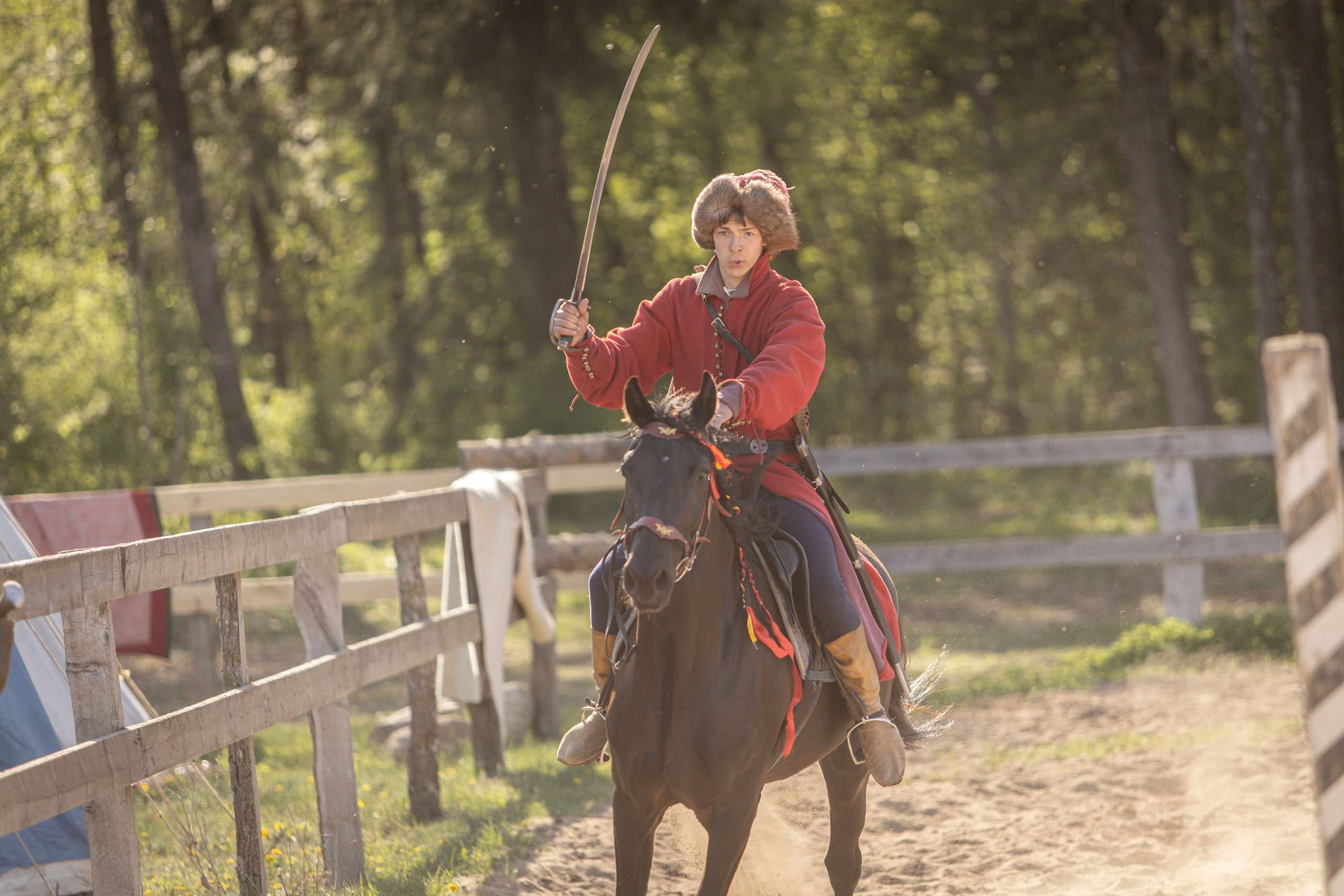 Золотая Шпора. Огнем и Мечем. День первый. Рыцарский турнир. Профессиональный интерьерный и репортажный фотограф Минск и РБ. Максим Орлов