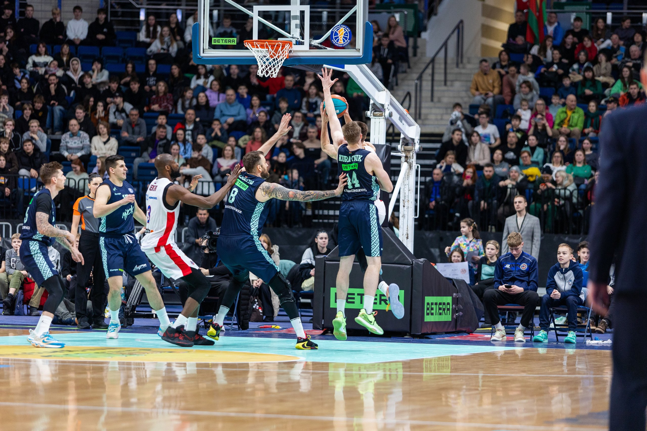 Баскетбол. Минск — ЦСКА. Лучшие кадры. 25.12.2023. Профессиональный интерьерный и репортажный фотограф Минск и РБ. Максим Орлов