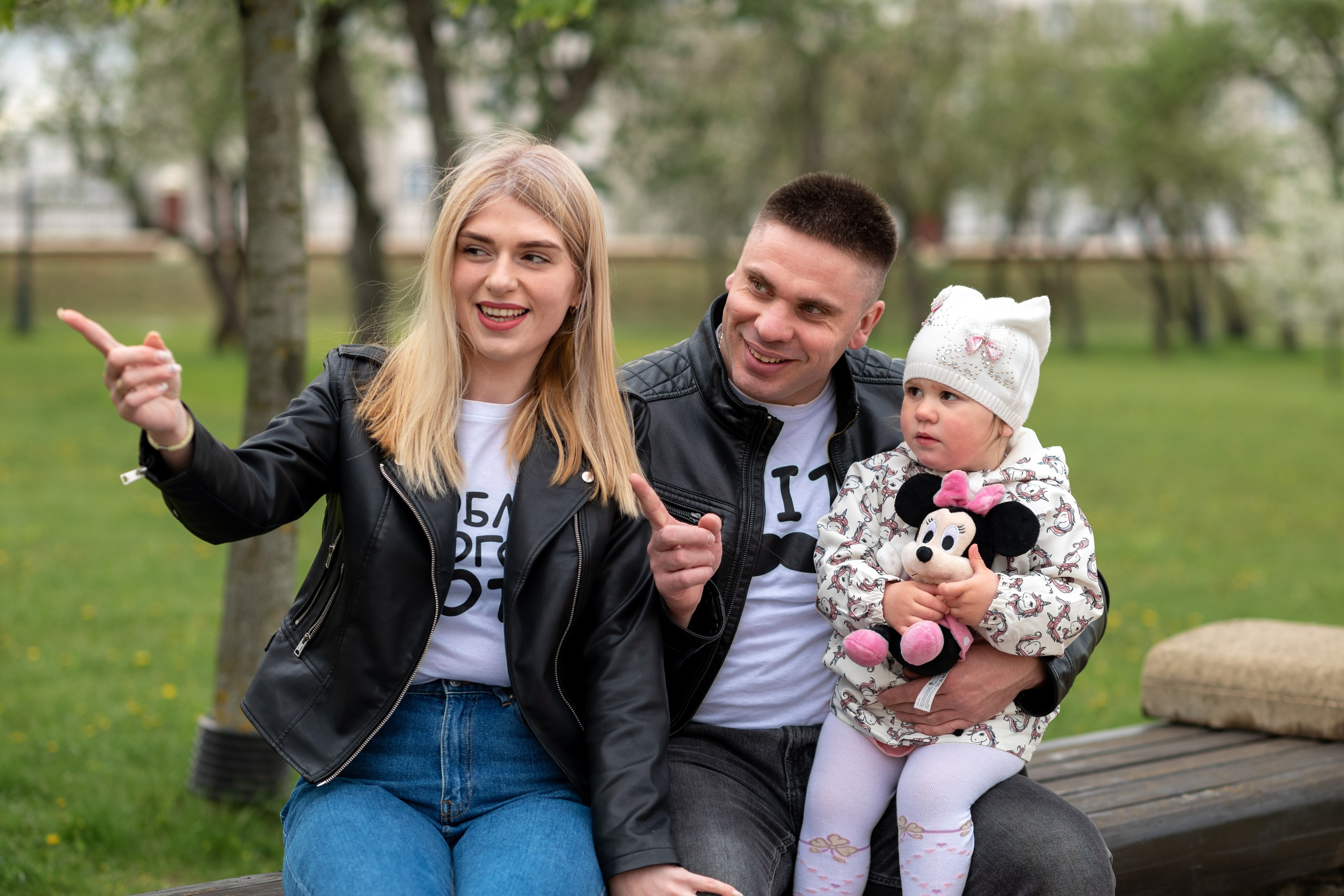 Олег, Каролина и Стефания. Профессиональный интерьерный и репортажный фотограф Минск и РБ. Максим Орлов