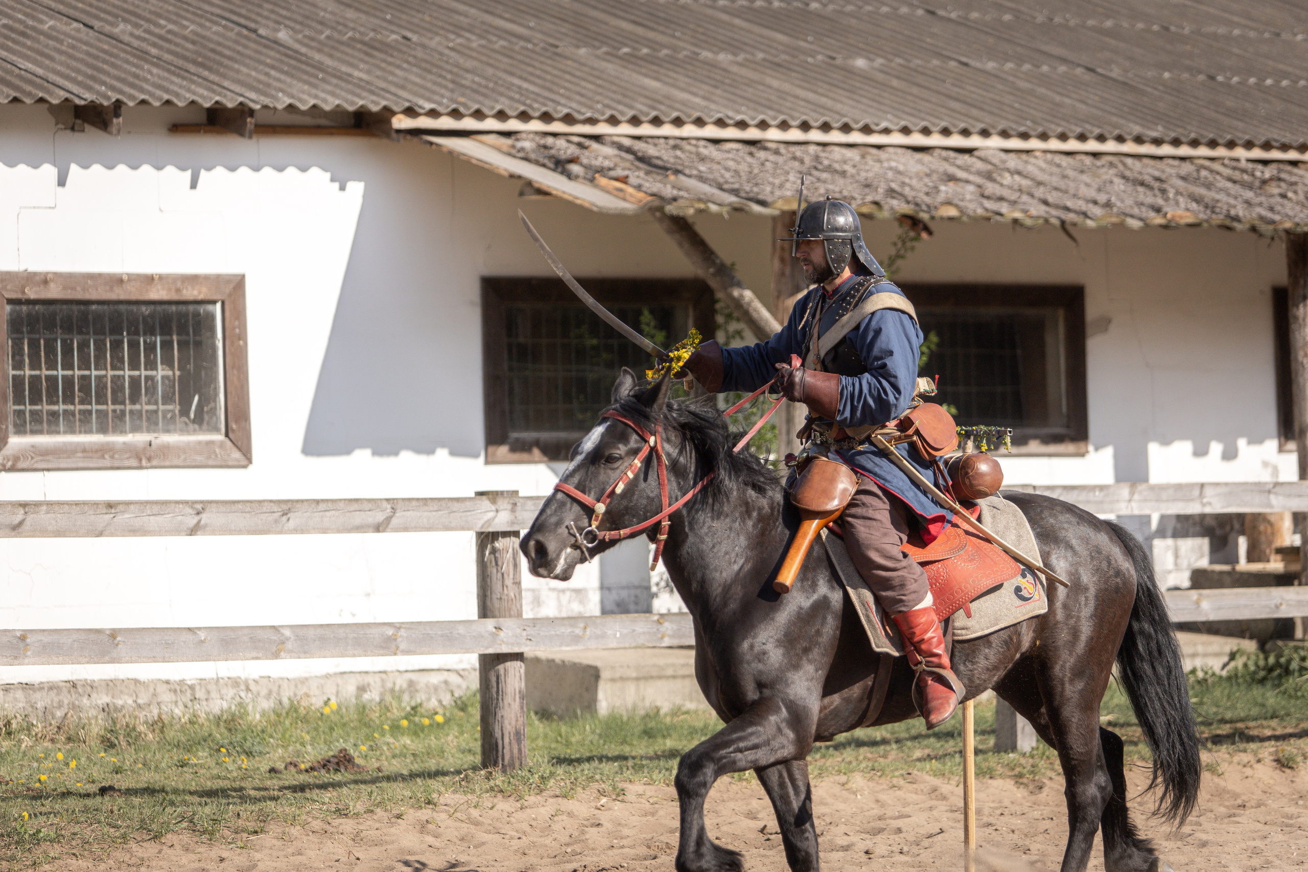 Золотая Шпора. Огнем и Мечем. День первый. Рыцарский турнир. Профессиональный интерьерный и репортажный фотограф Минск и РБ. Максим Орлов