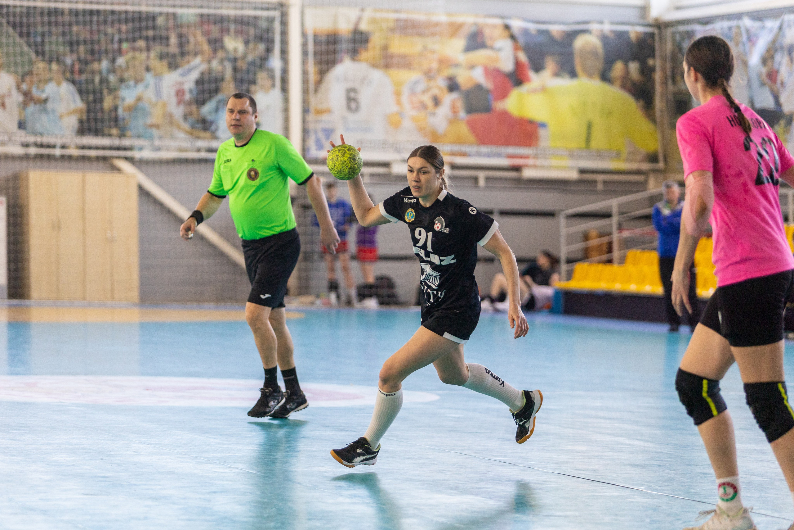 Женский гандбол. Лучшие кадры. БНТУ — Звезда. 08.02.2025. Профессиональный интерьерный и репортажный фотограф Минск и РБ. Максим Орлов