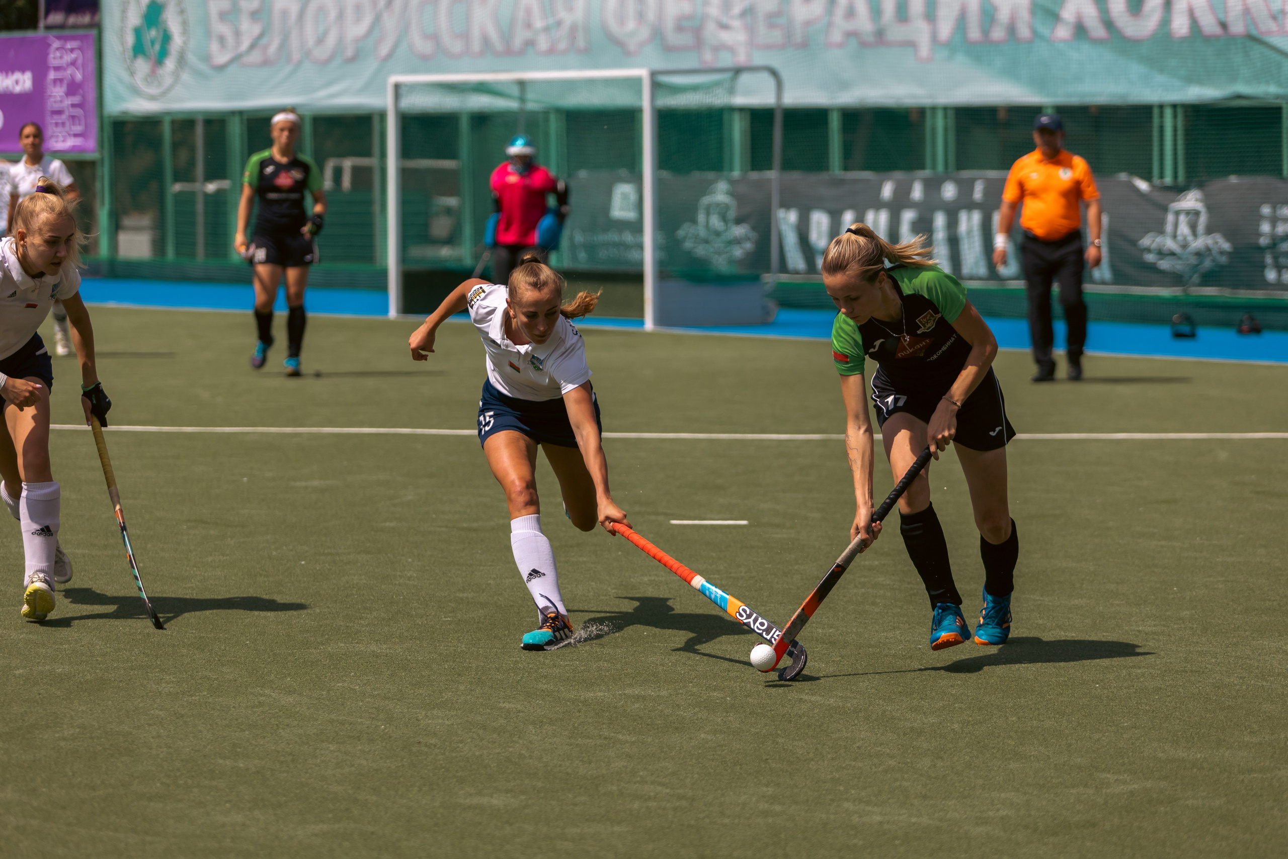 Хоккей на траве. Девушки. Минск — Текстильщик 29.052024. Профессиональный интерьерный и репортажный фотограф Минск и РБ. Максим Орлов